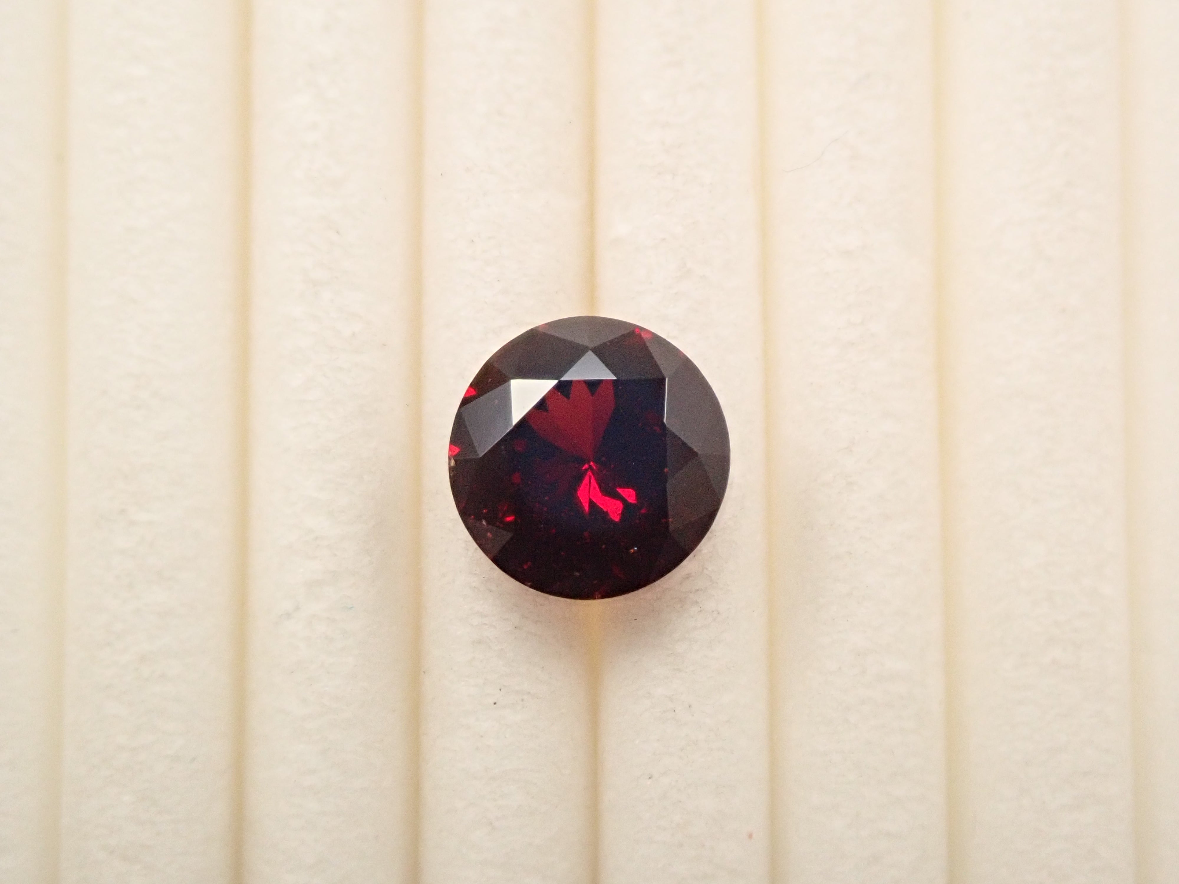 【12561899掲載】アルマンディンガーネット 1.228ctルース