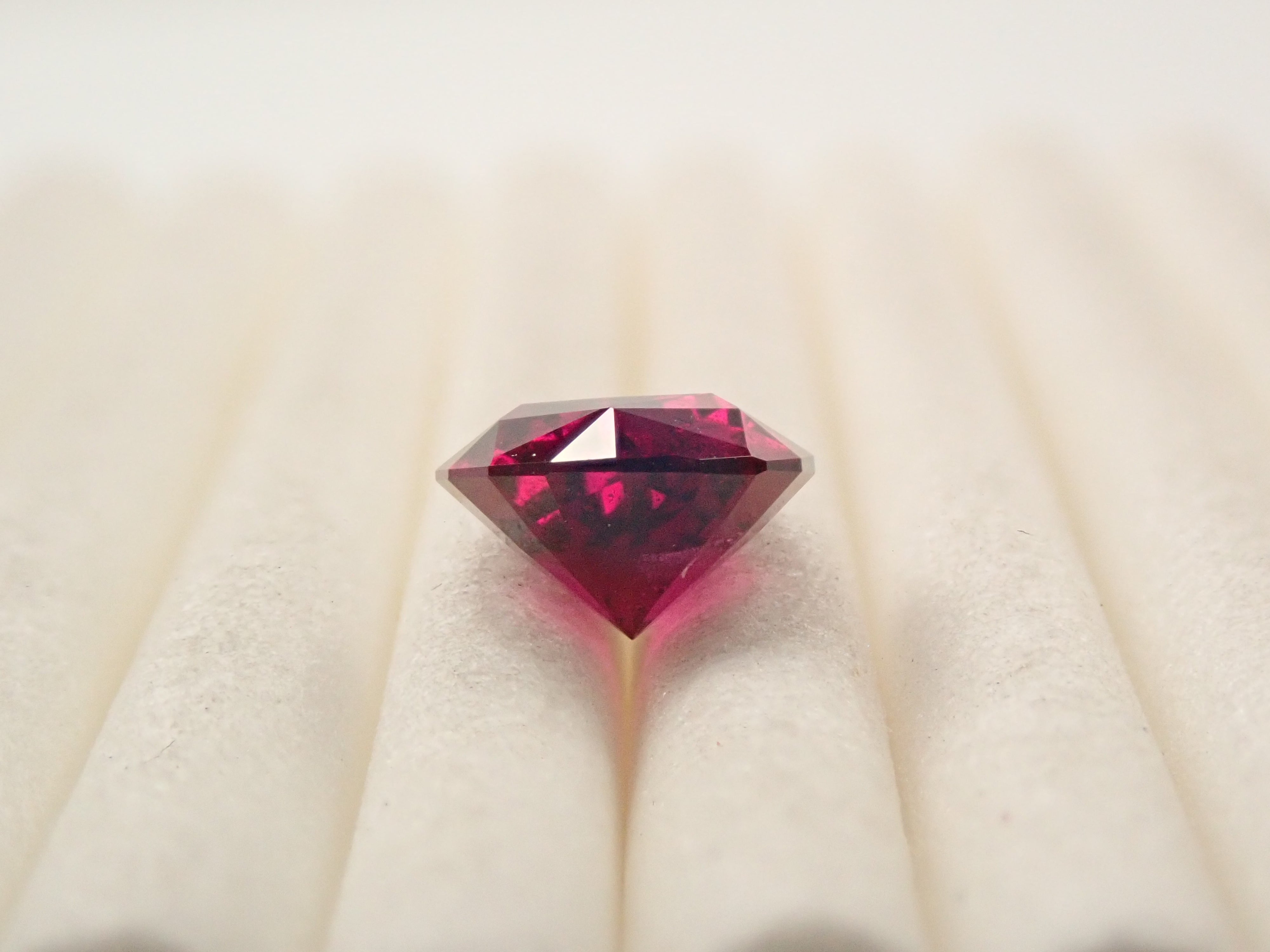 【12561905掲載】ロードライトガーネット 1.765ctルース