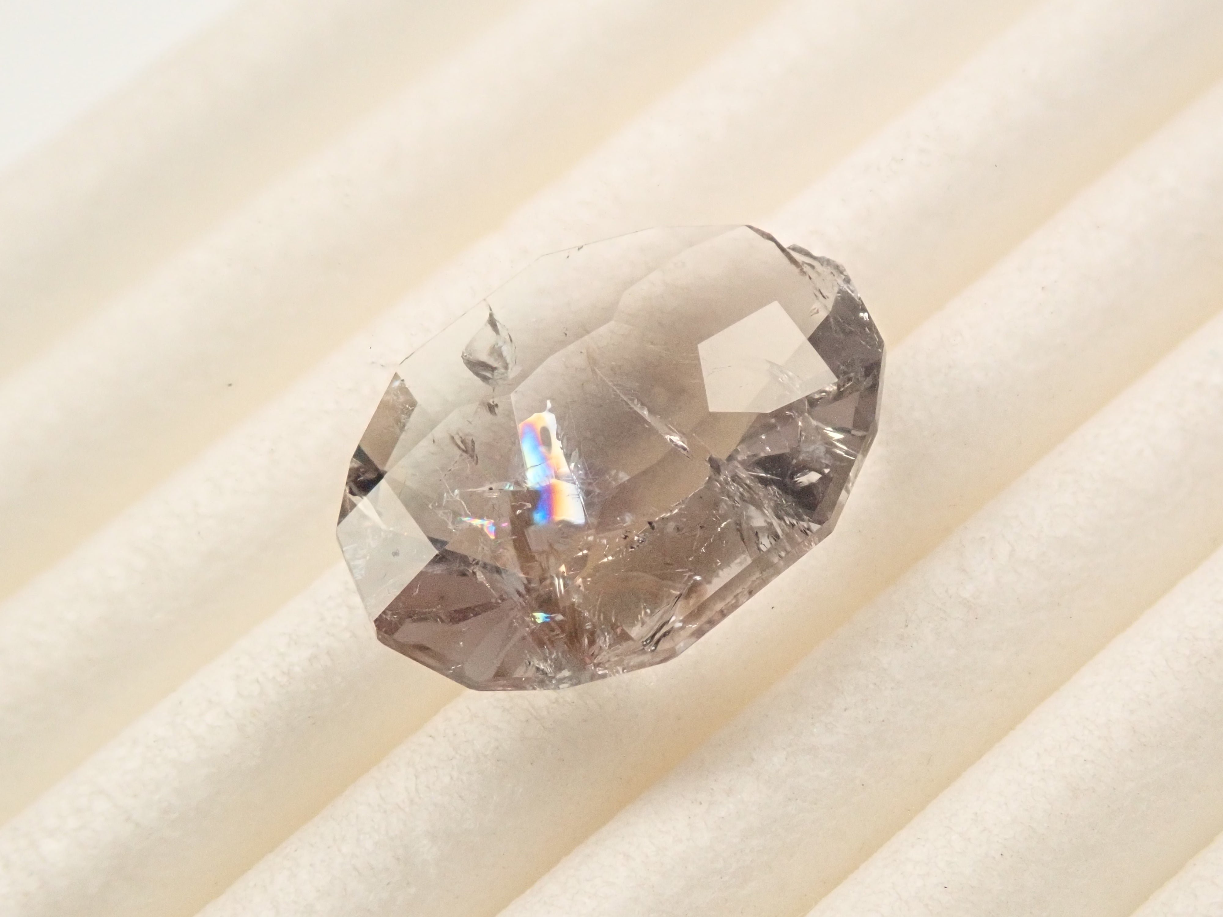 【12561914掲載】イギリス産ロジャリーフローライト 3.750ctルース