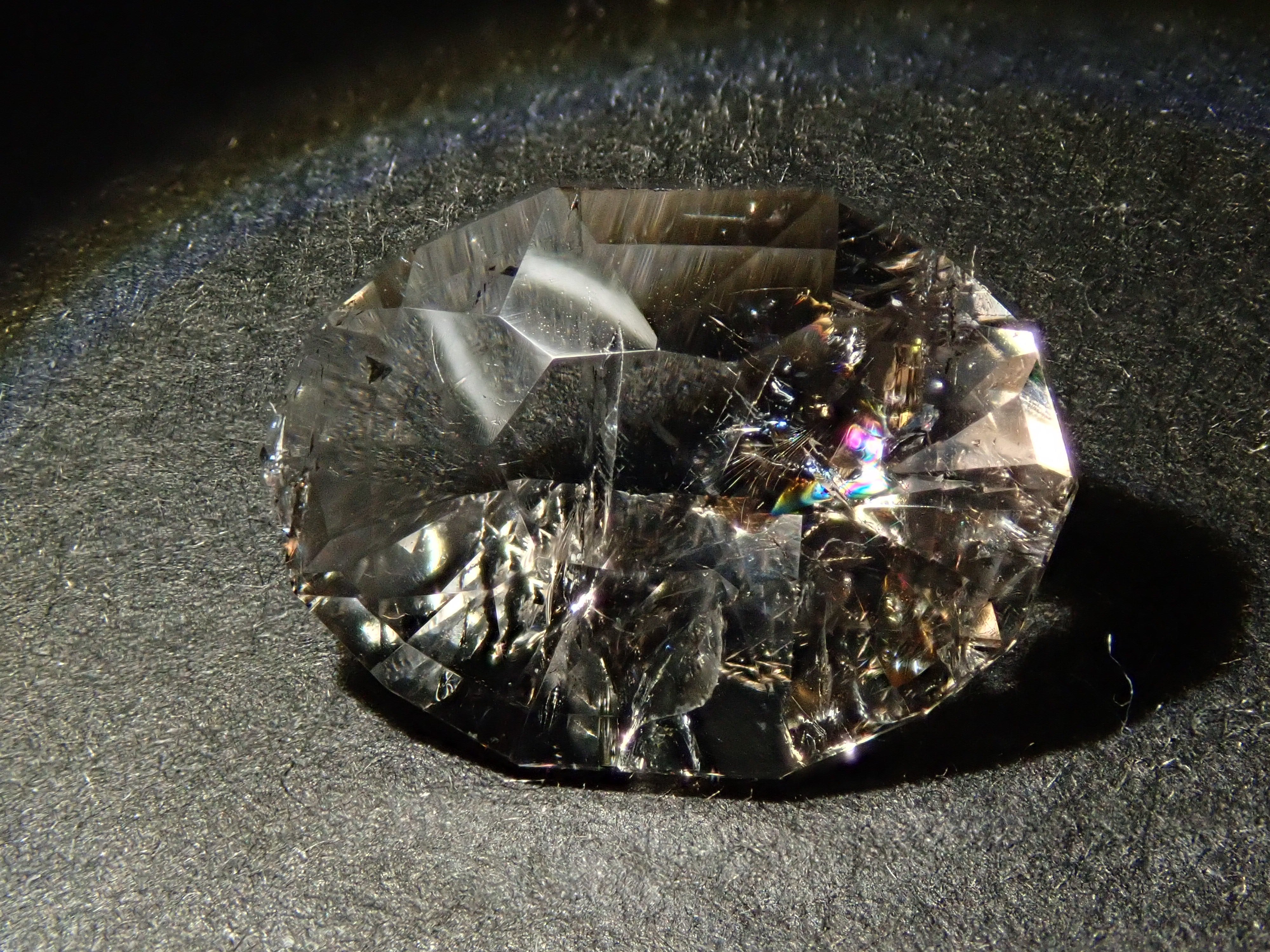 【12561914掲載】イギリス産ロジャリーフローライト 3.750ctルース