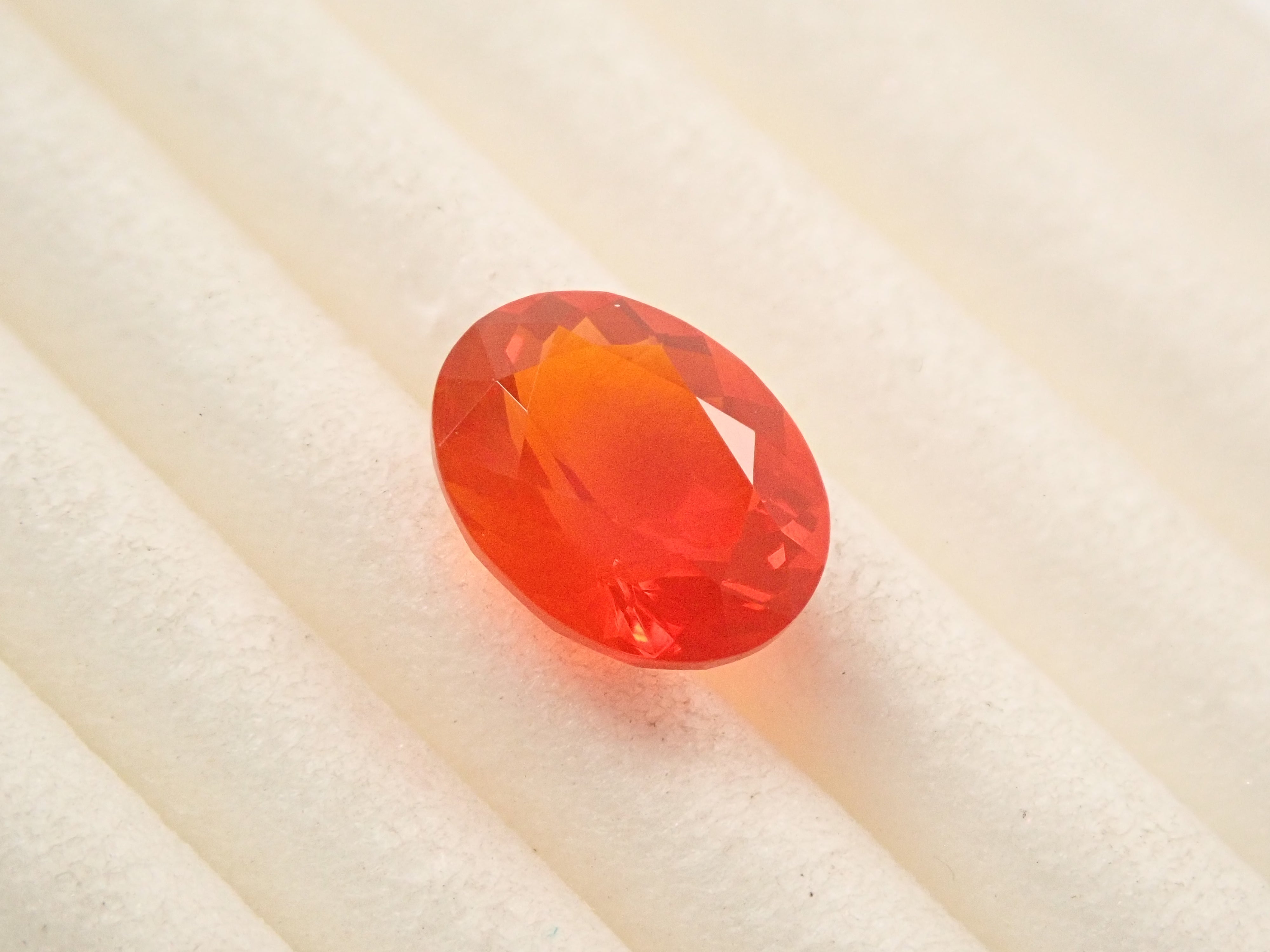 【12561918掲載】メキシコ産ファイアオパール 0.733ctルース