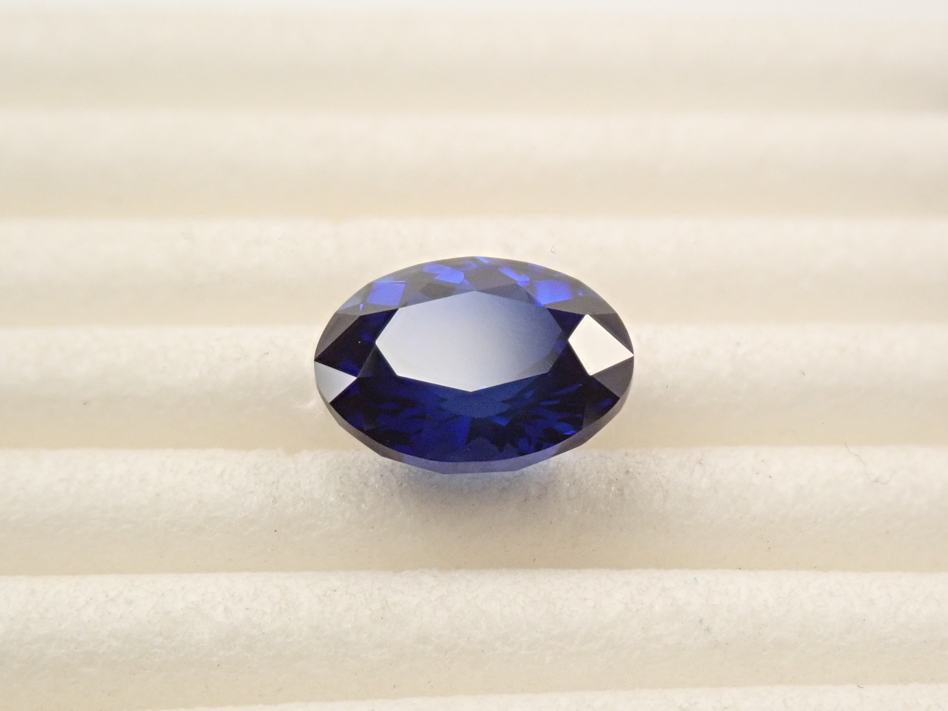 【12561924掲載】合成サファイア 2.012ctルース