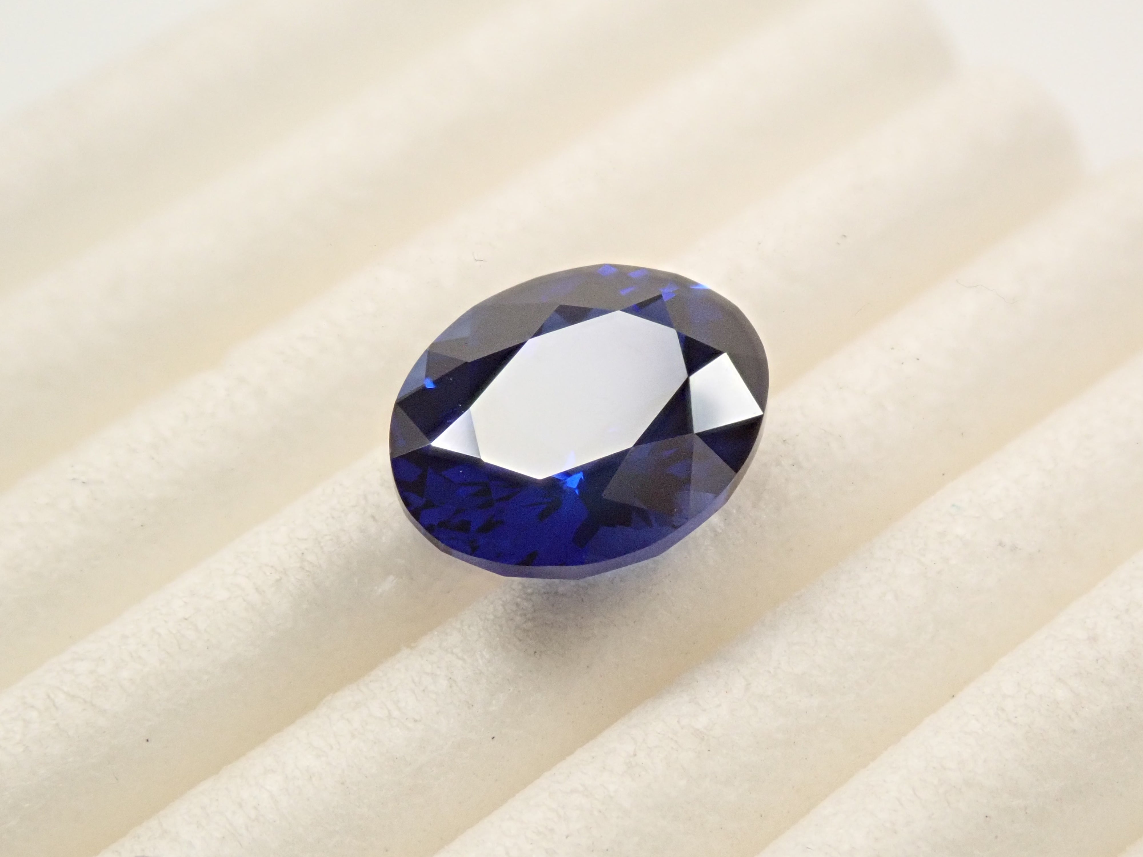 【12561924掲載】合成サファイア 2.012ctルース