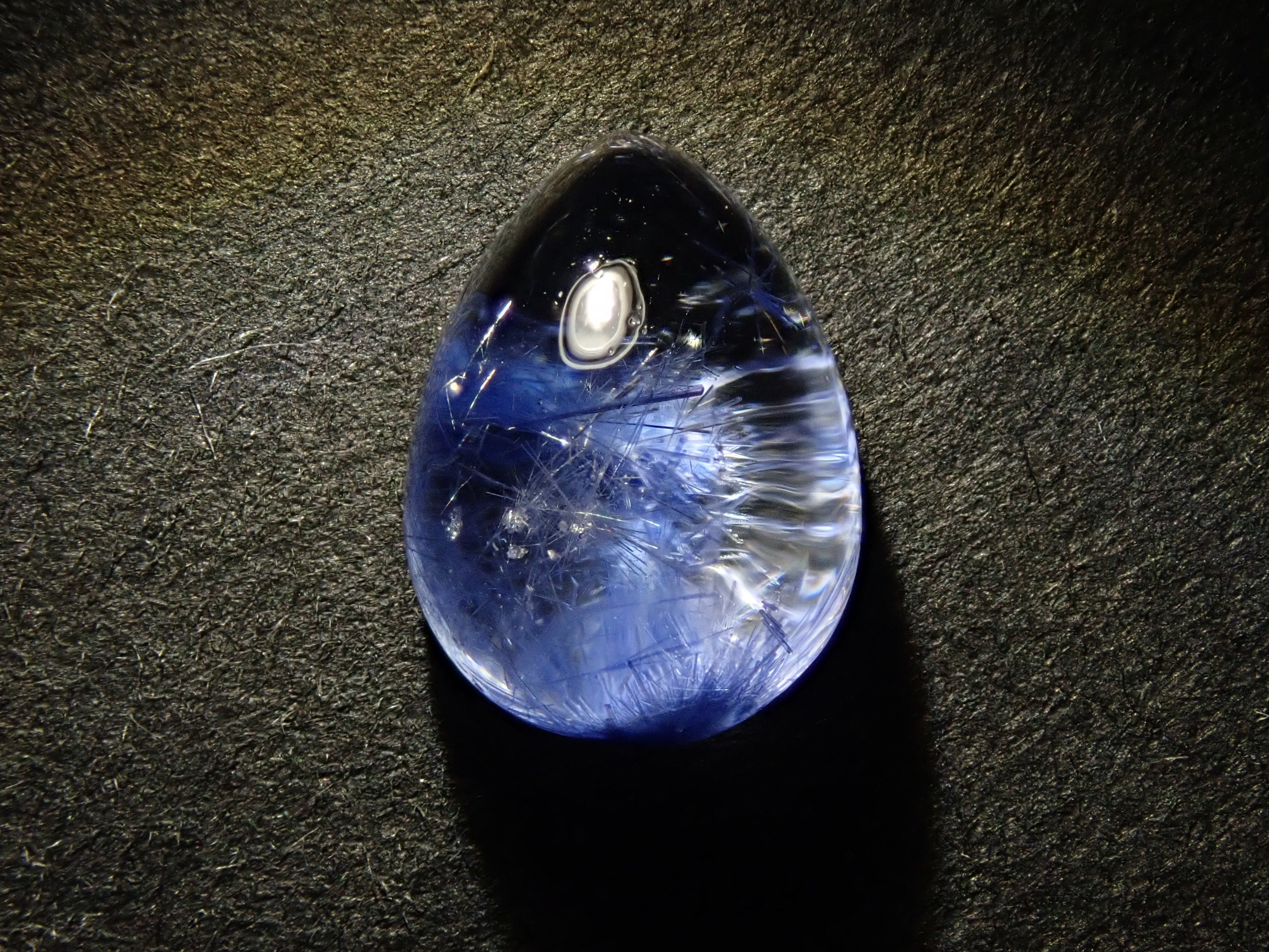 【12561926掲載】ブラジル産デュモルチェライトインクォーツ 2.282ctルース