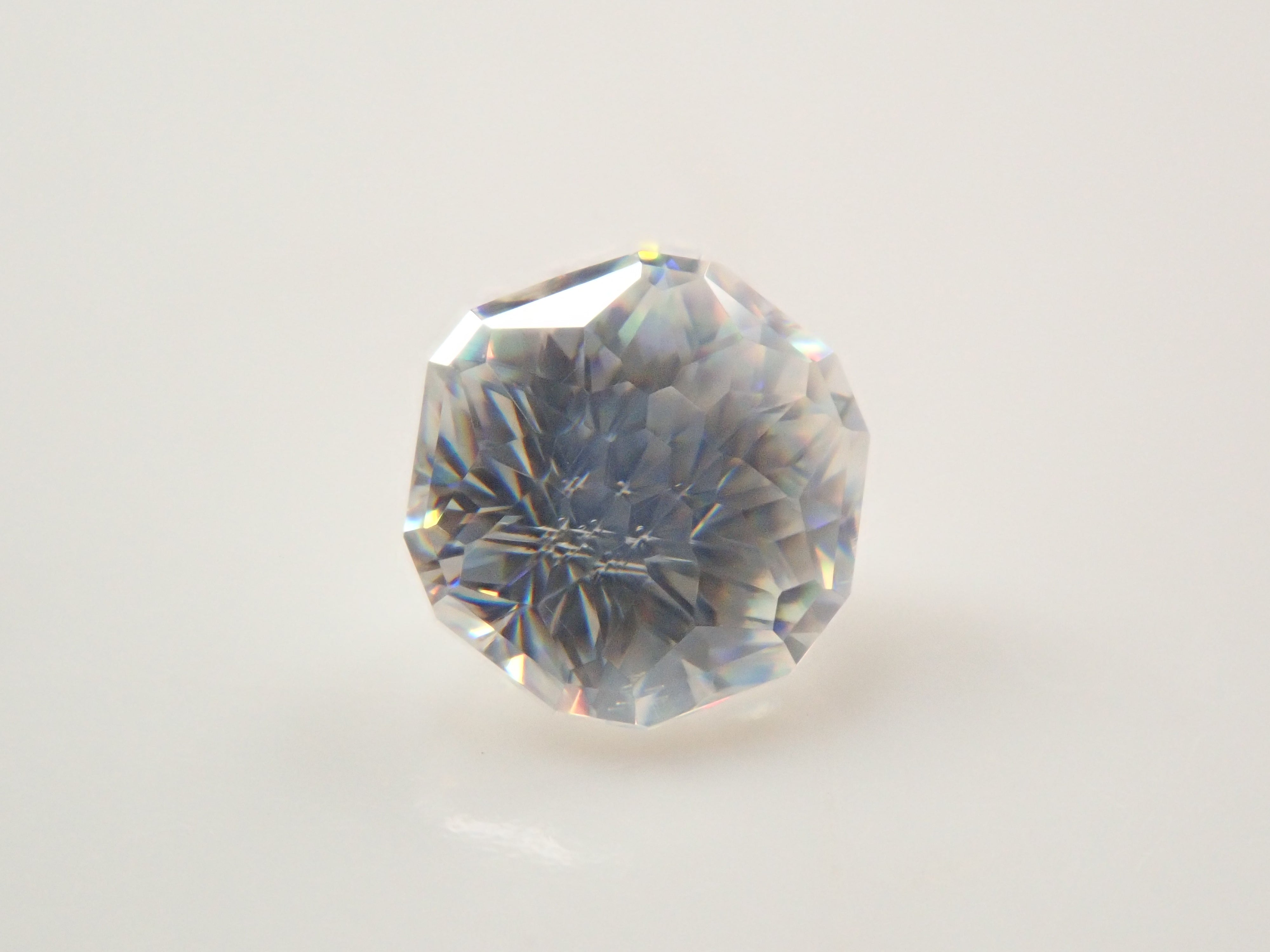 【12561929掲載】合成ルチル 0.505ctルース