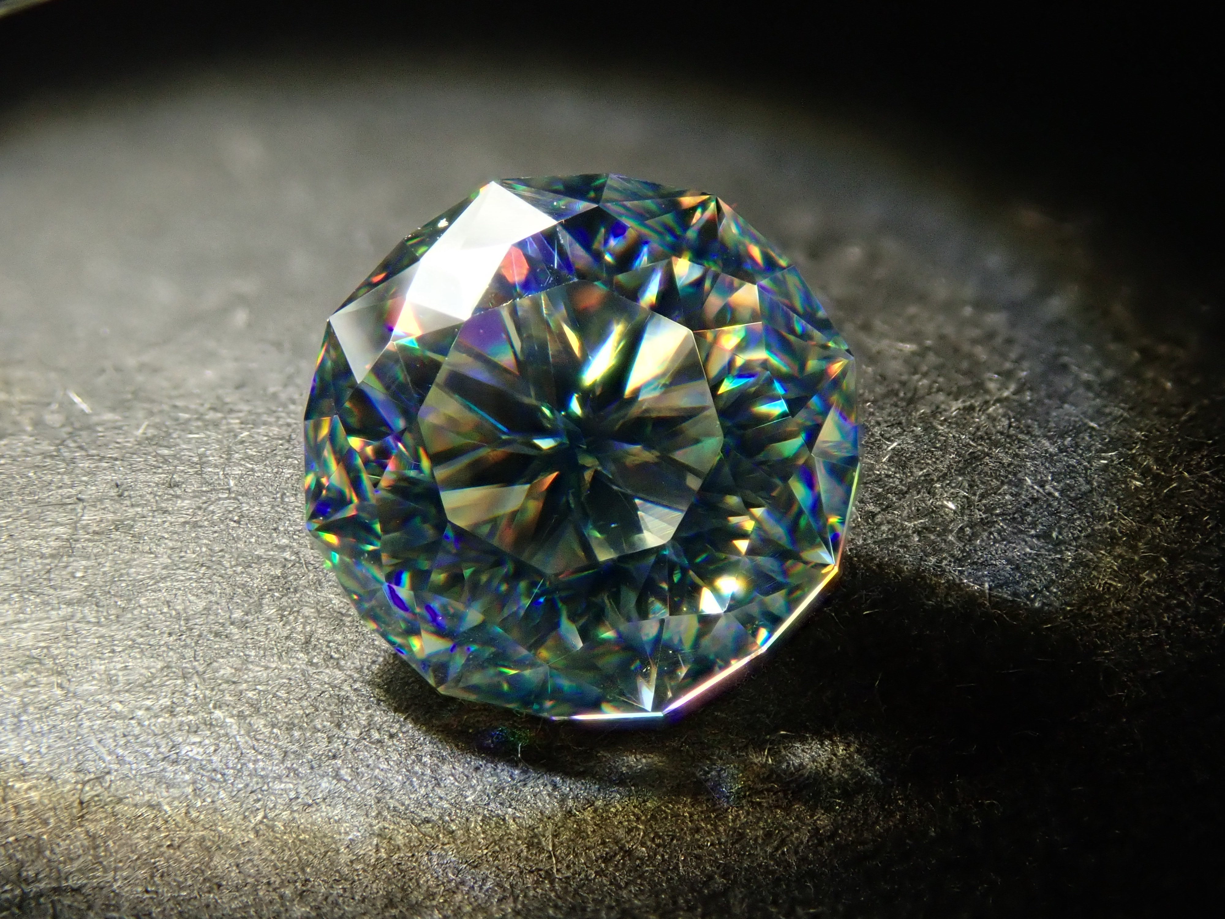 【12561930掲載】合成ルチル 1.982ctルース