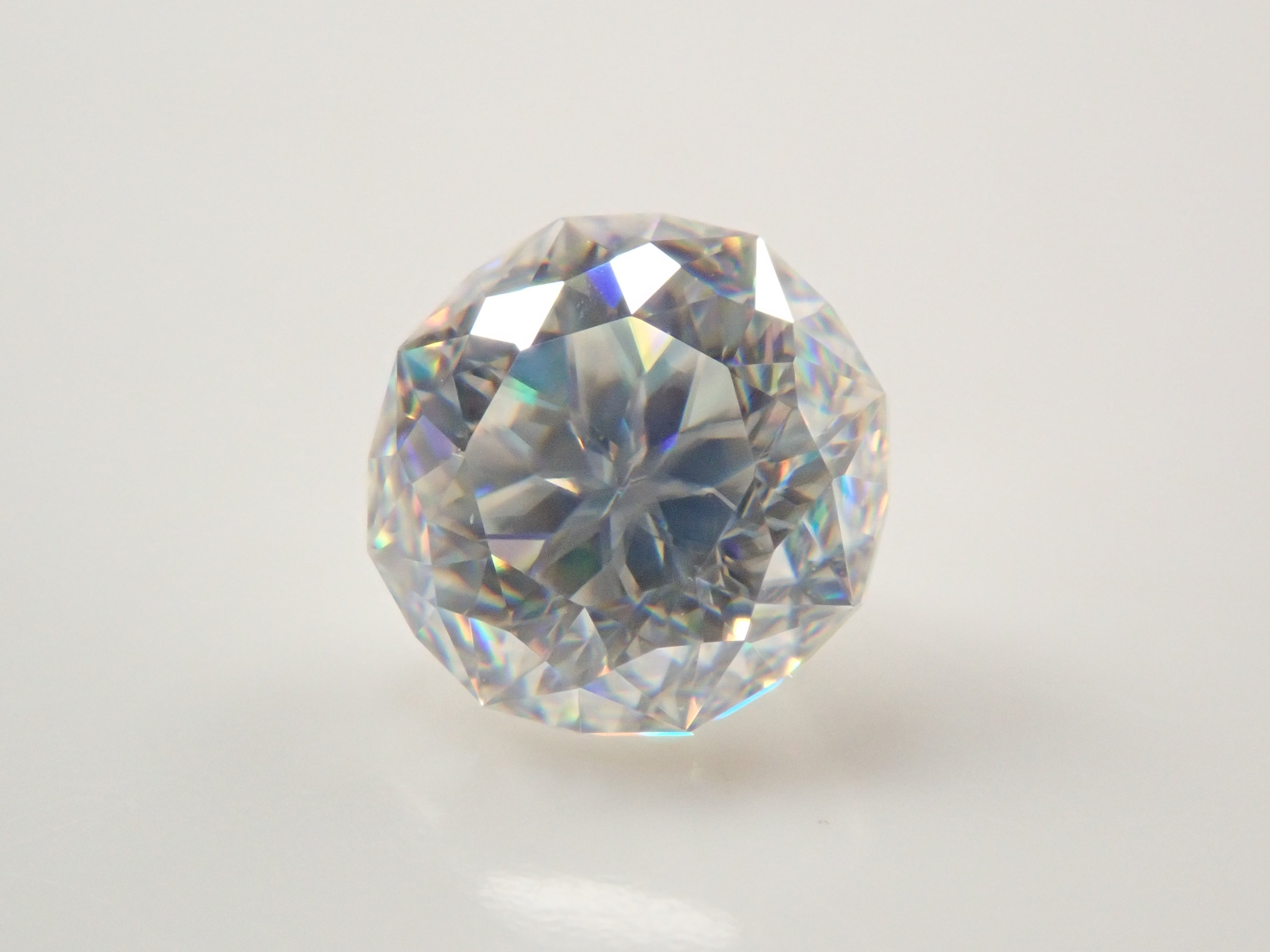 【12561932掲載】合成ルチル 0.877ctルース