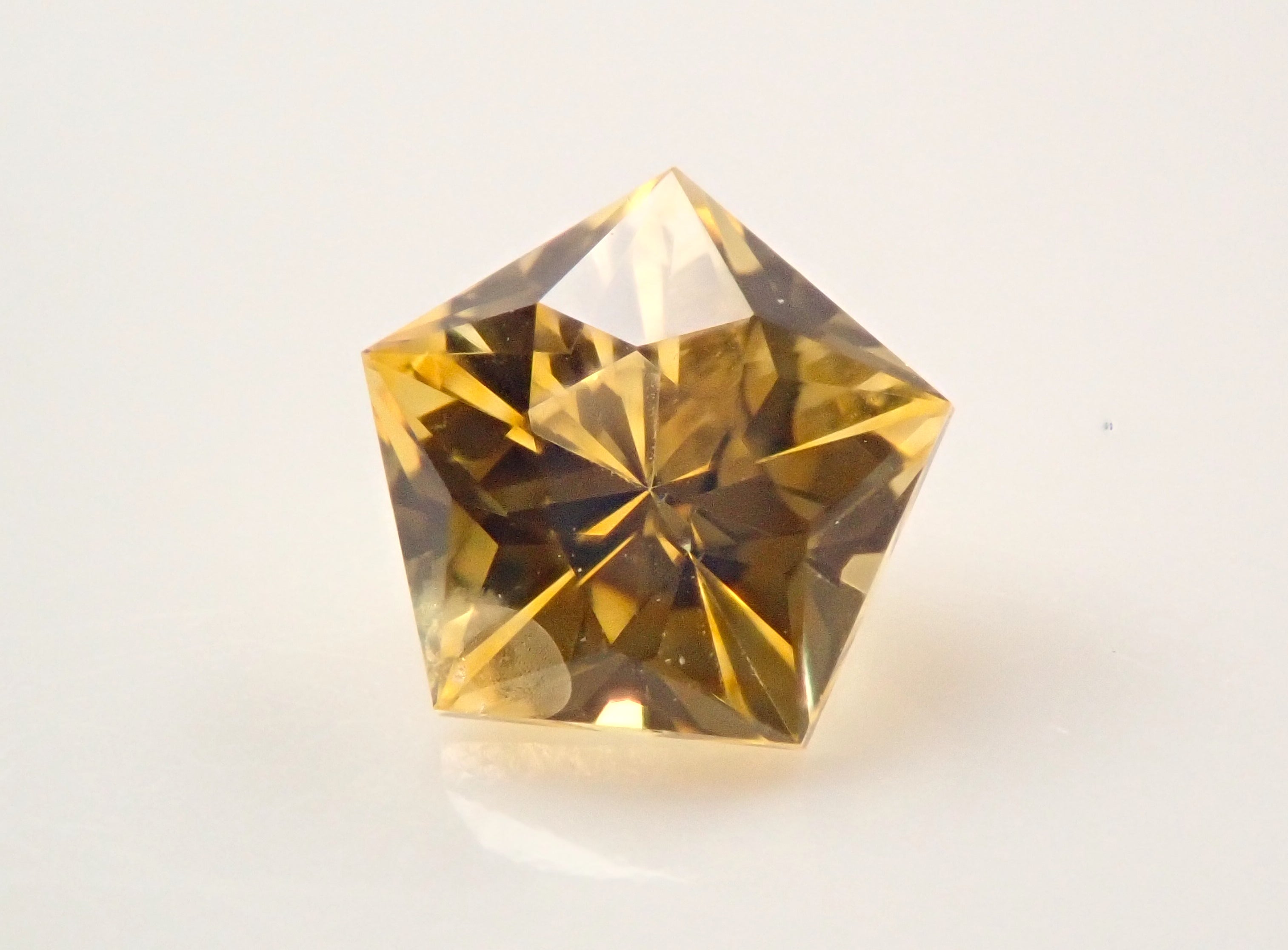 【4/23 22時販売】スリランカ産イエローサファイア 0.308ctルース