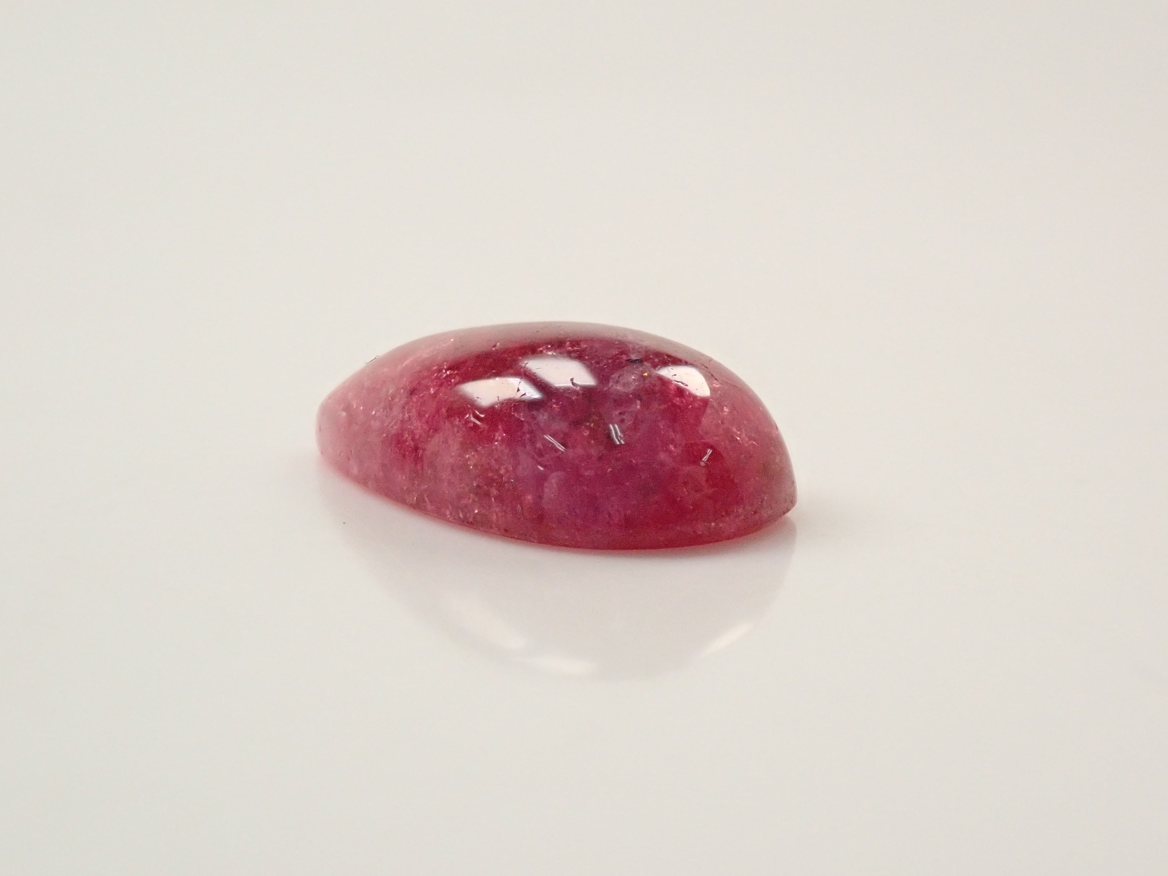 【12562053掲載】カナダ産カナダ産ユーディアライト 3.359ctルース