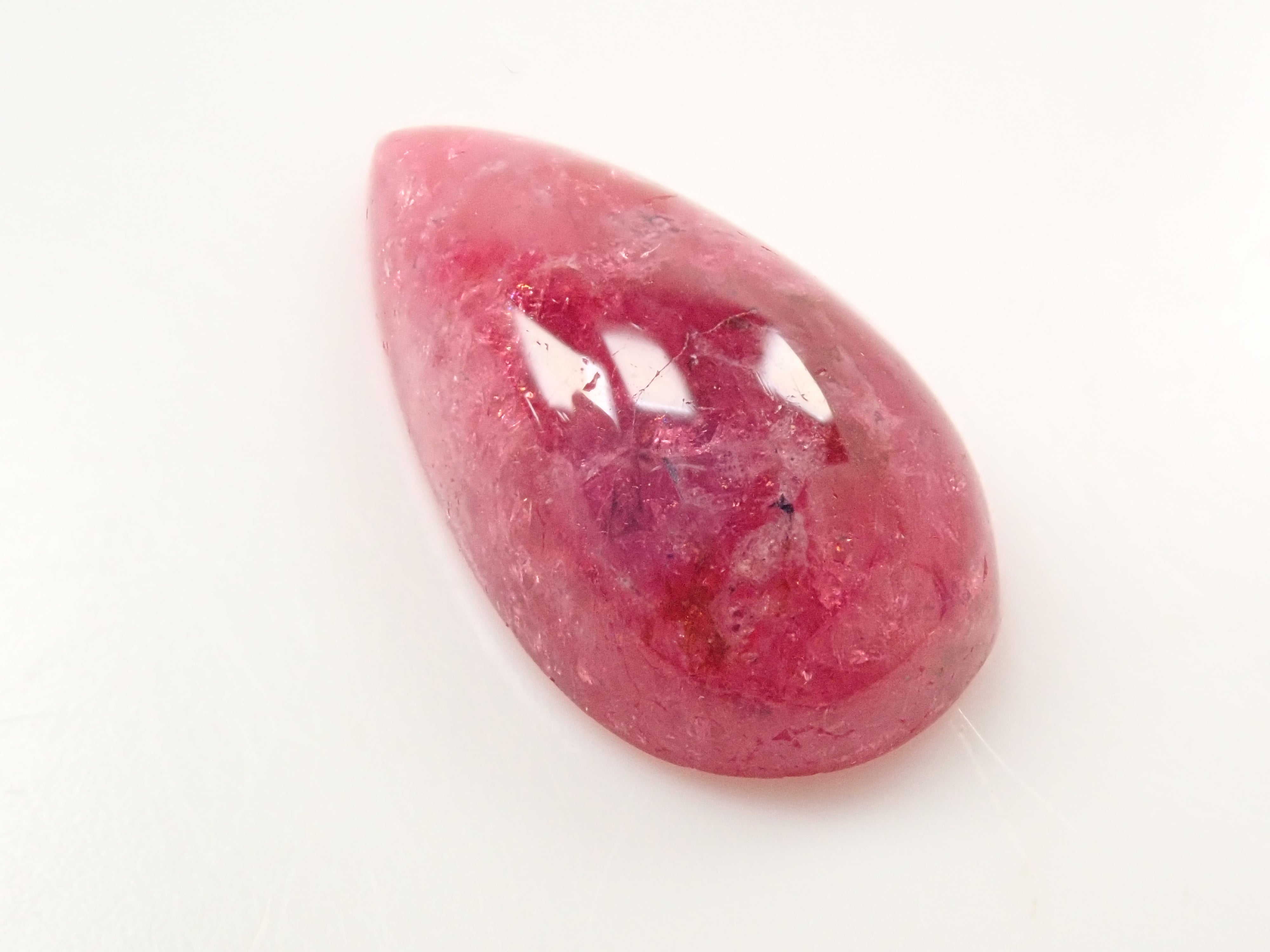 【12562053掲載】カナダ産カナダ産ユーディアライト 3.359ctルース