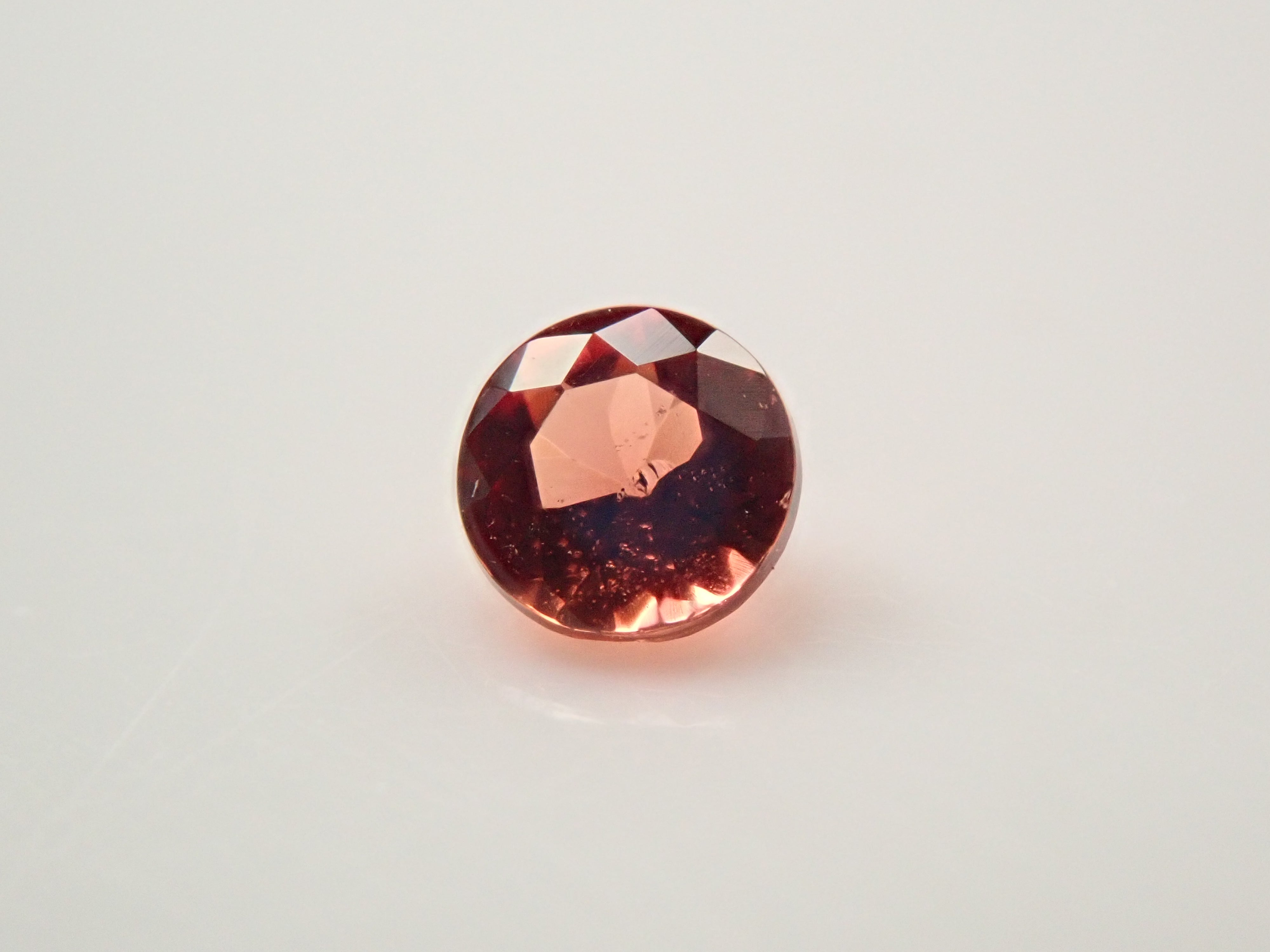 【12562054掲載】カナダ産カナダ産ユーディアライト 0.059ctルース