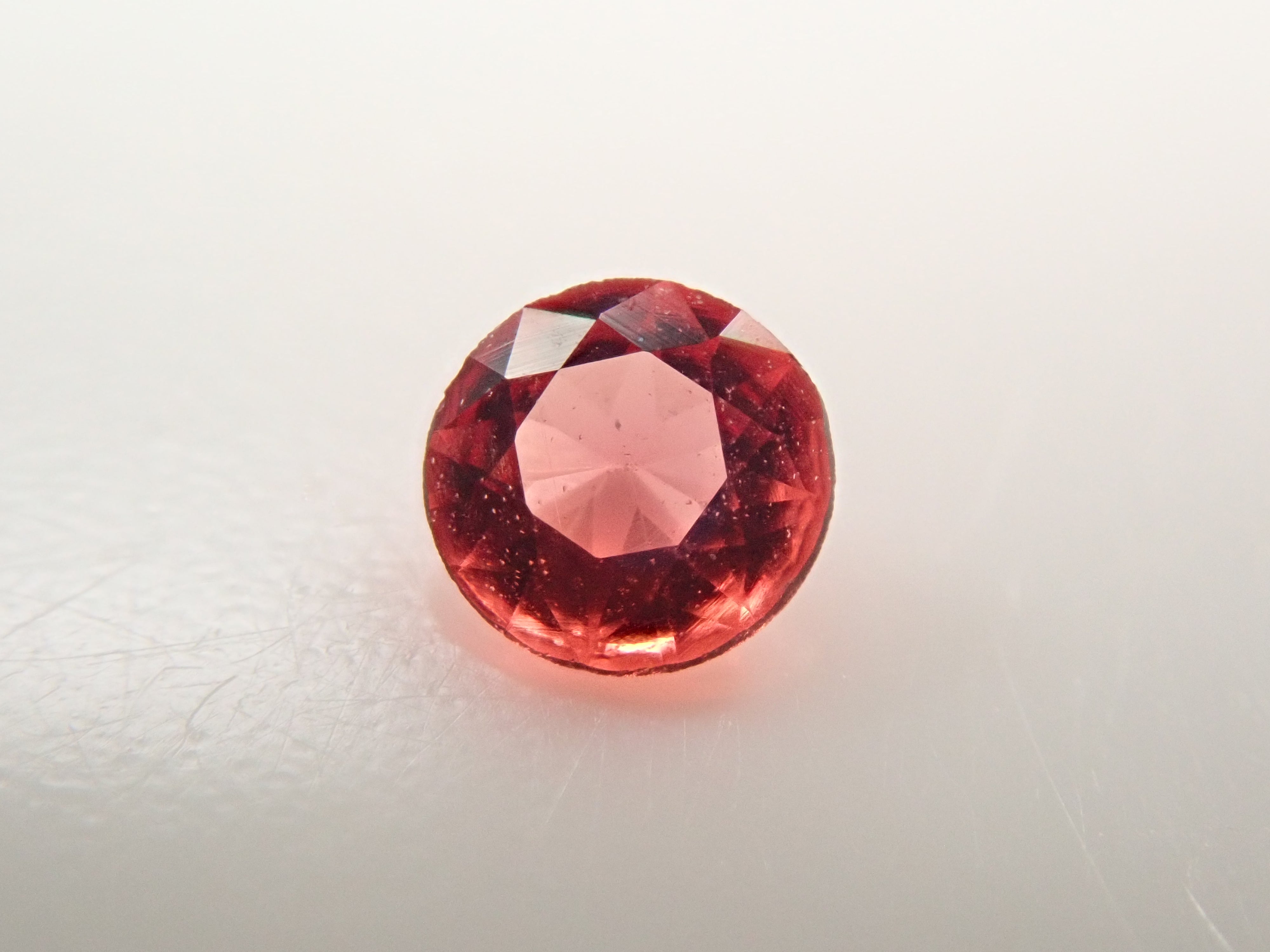 【12562058掲載】カナダ産カナダ産ユーディアライト 0.047ctルース