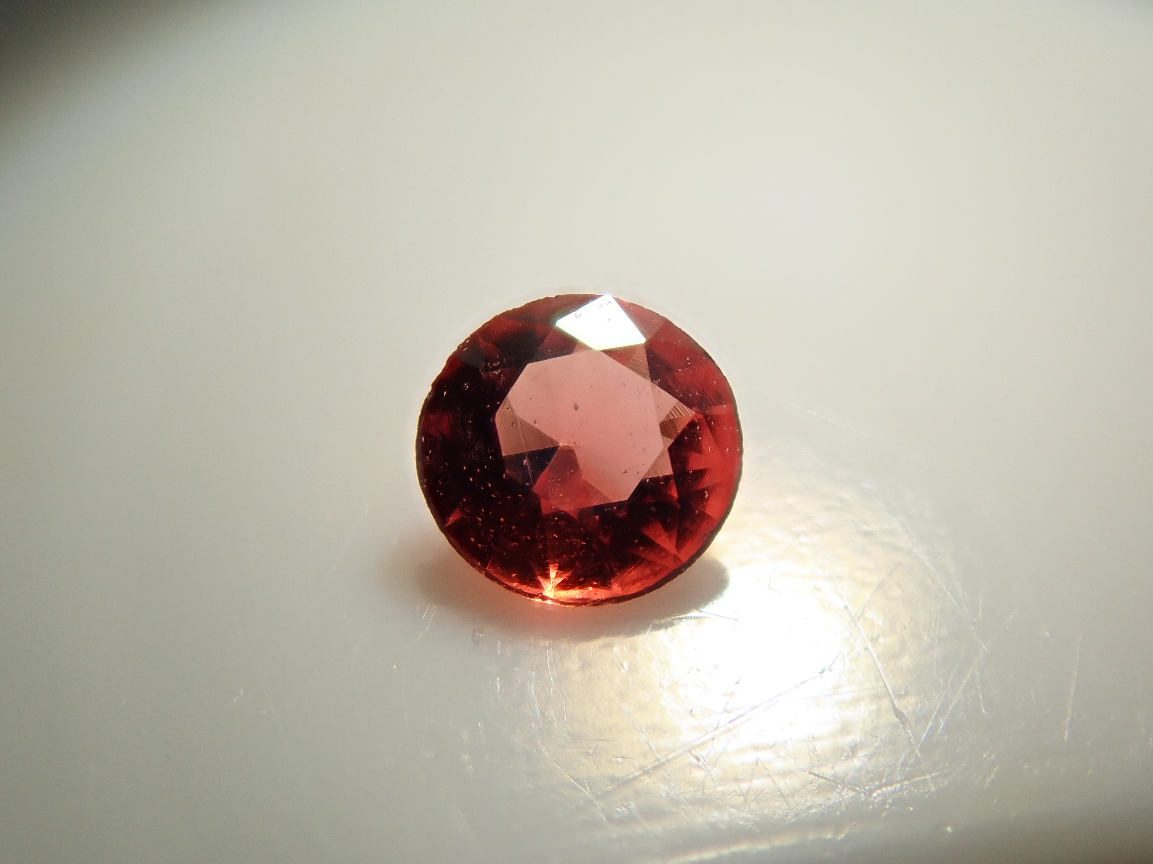 【12562058掲載】カナダ産カナダ産ユーディアライト 0.047ctルース