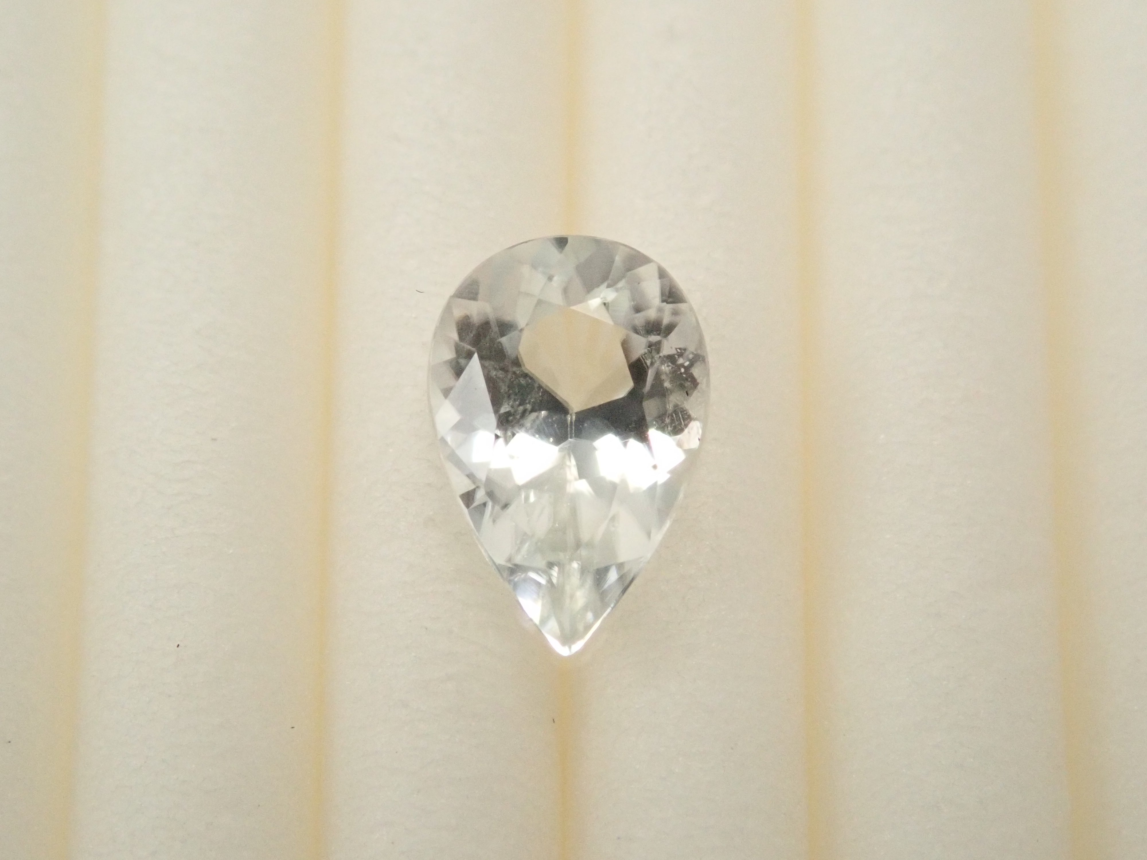 【12562019掲載】アメリカ産ダトライト 0.592ctルース