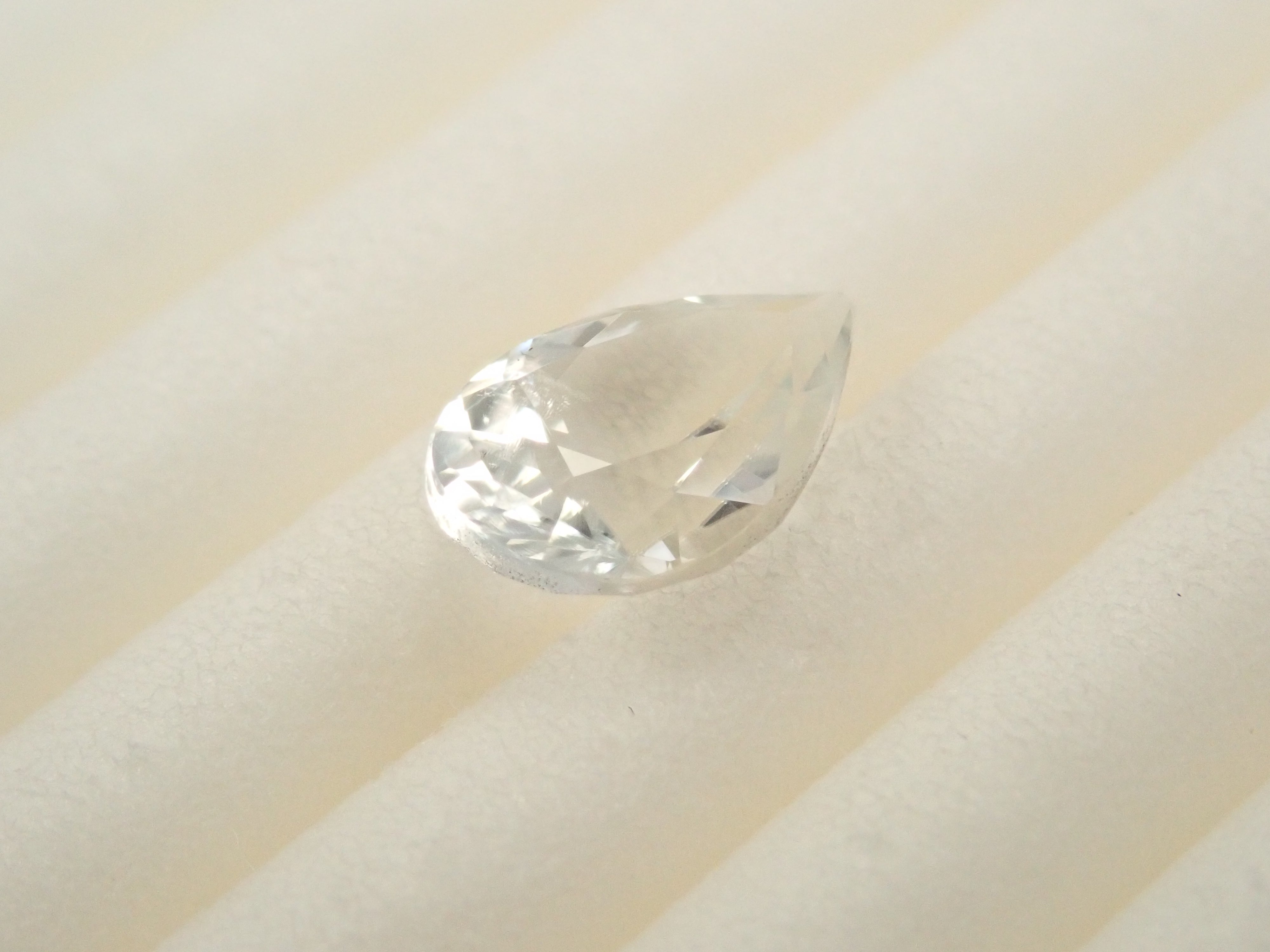 【12562019掲載】アメリカ産ダトライト 0.592ctルース