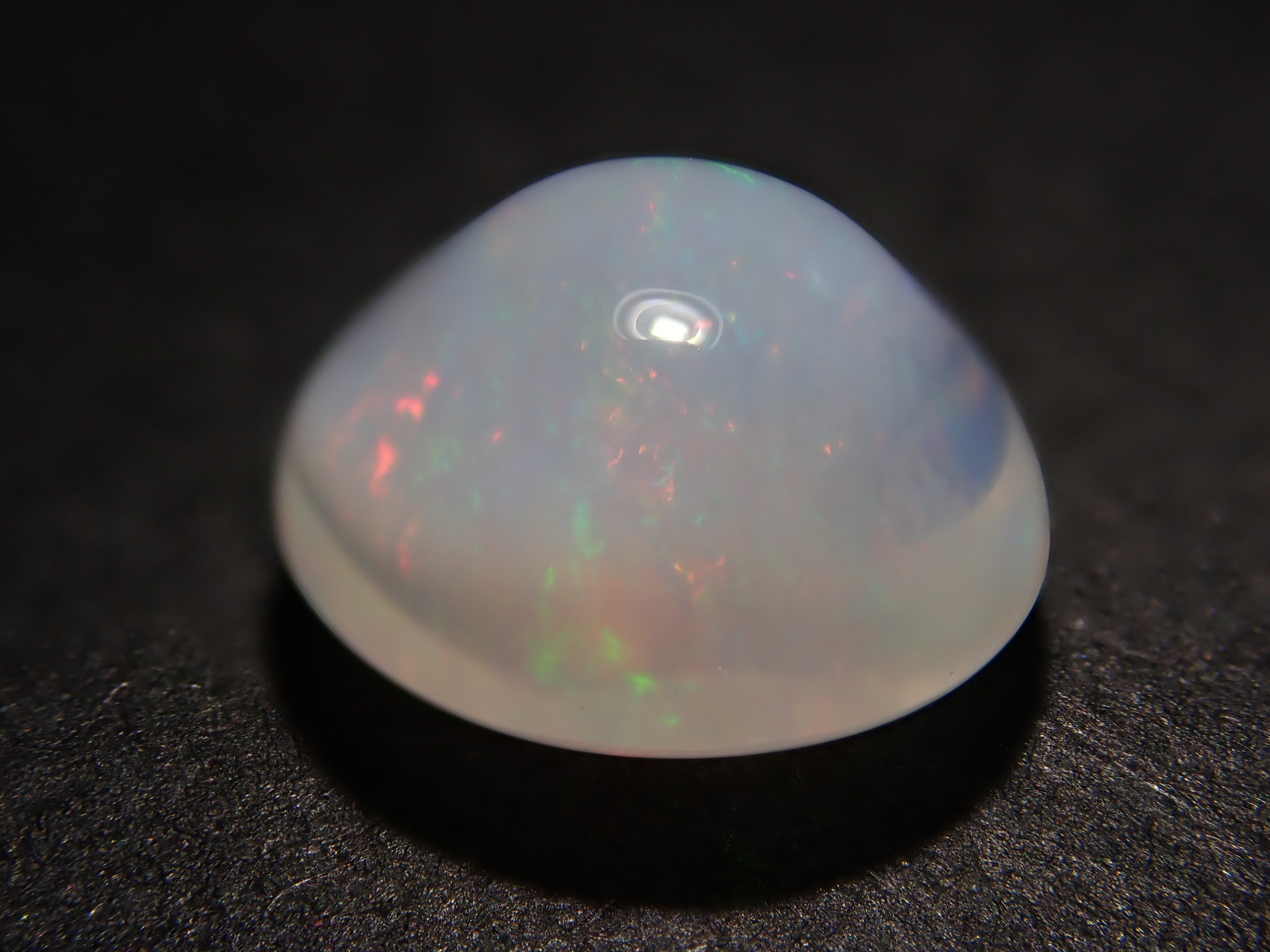 【12561999掲載】メキシコ産エッグインオパール 2.125ctルース