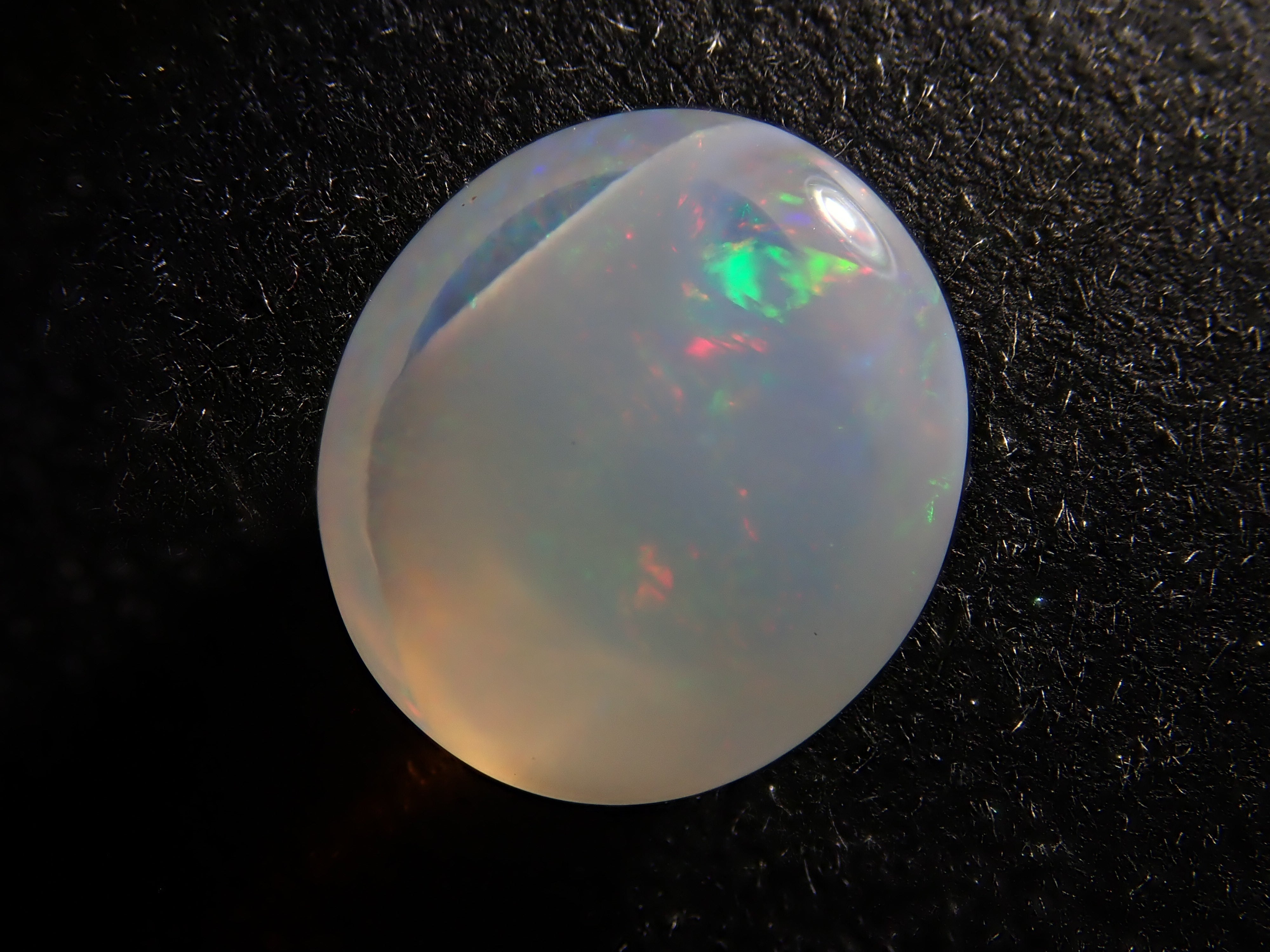 【12561999掲載】メキシコ産エッグインオパール 2.125ctルース