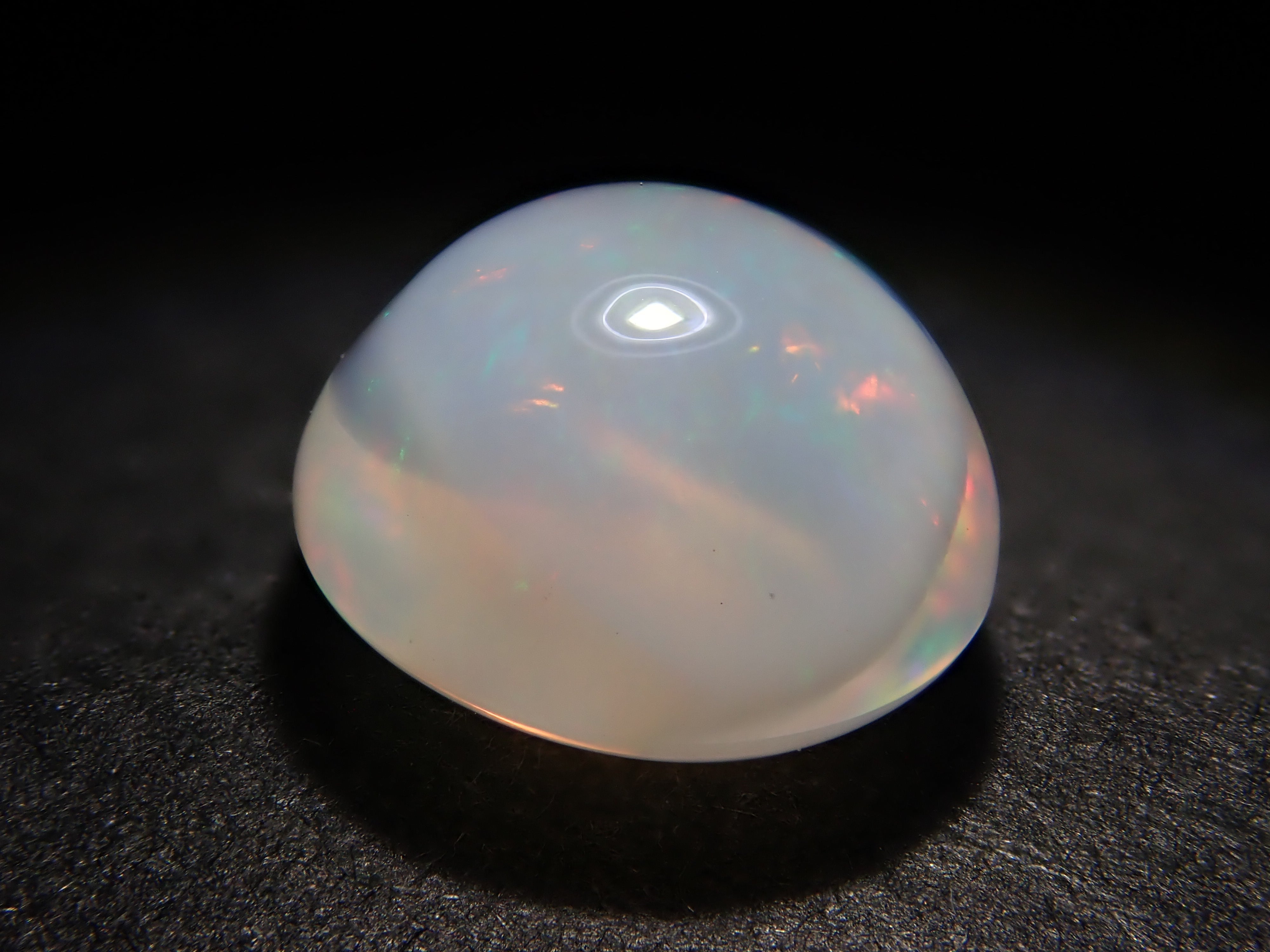 【12561999掲載】メキシコ産エッグインオパール 2.125ctルース