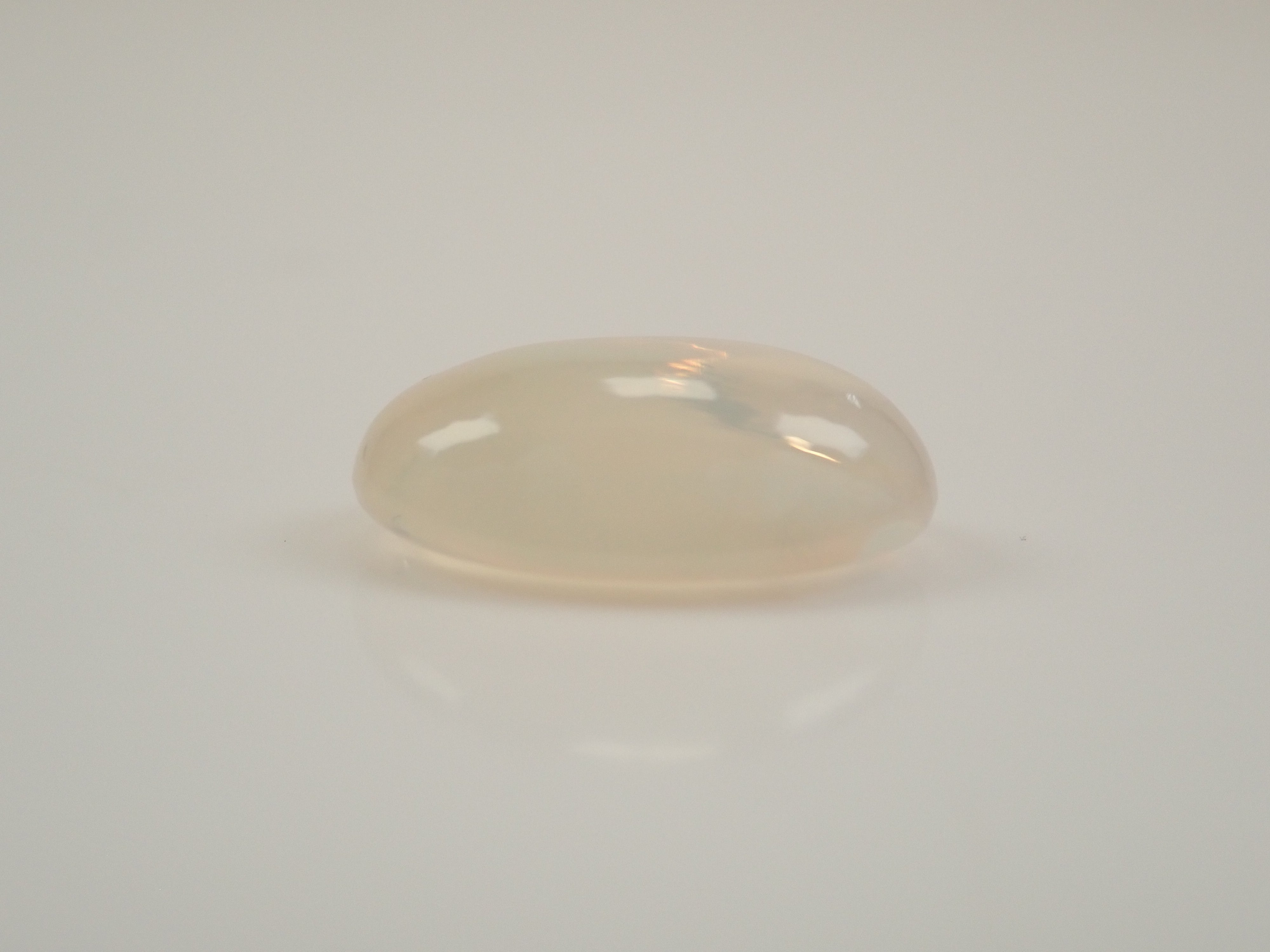 【12562001掲載】メキシコ産エッグインオパール 3.195ctルース