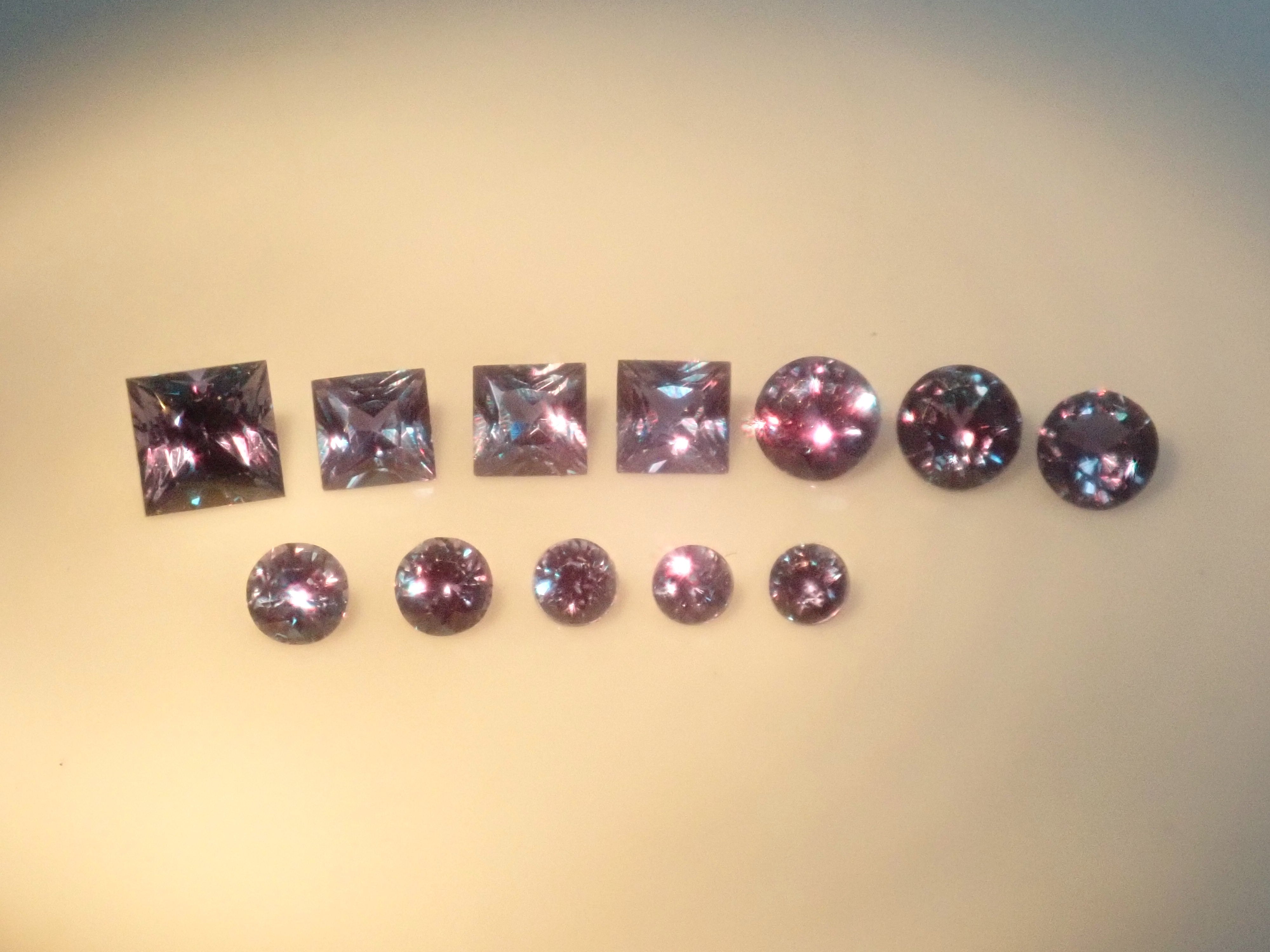 【3/6 22時販売】《限定13石》通常39,800円のD/IF/3EXのラボグロウンダイヤモンドや通常59,800円のさくらインカットYAGなど合成ガチャ(さらに合成アレキサンドライト付き)《複数購入割引有》