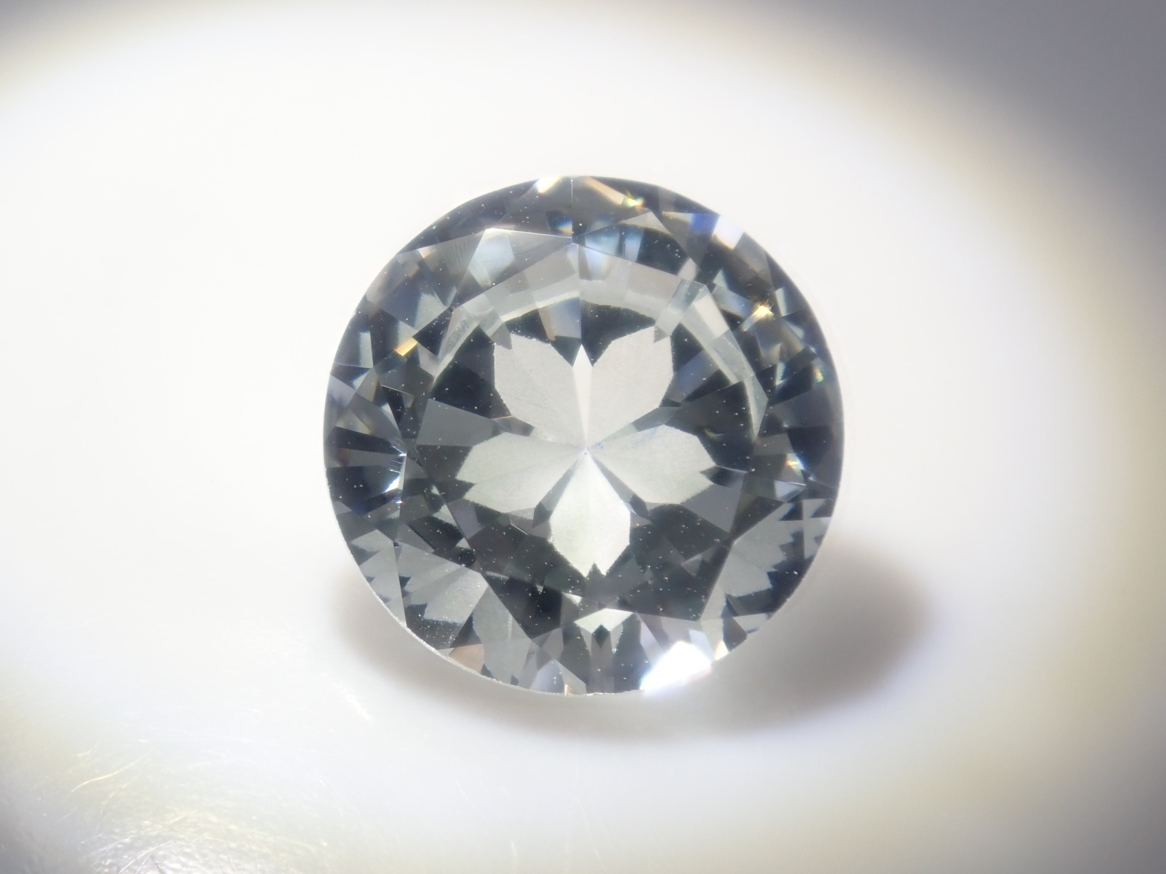 【3/6 22時販売】《限定13石》通常39,800円のD/IF/3EXのラボグロウンダイヤモンドや通常59,800円のさくらインカットYAGなど合成ガチャ(さらに合成アレキサンドライト付き)《複数購入割引有》