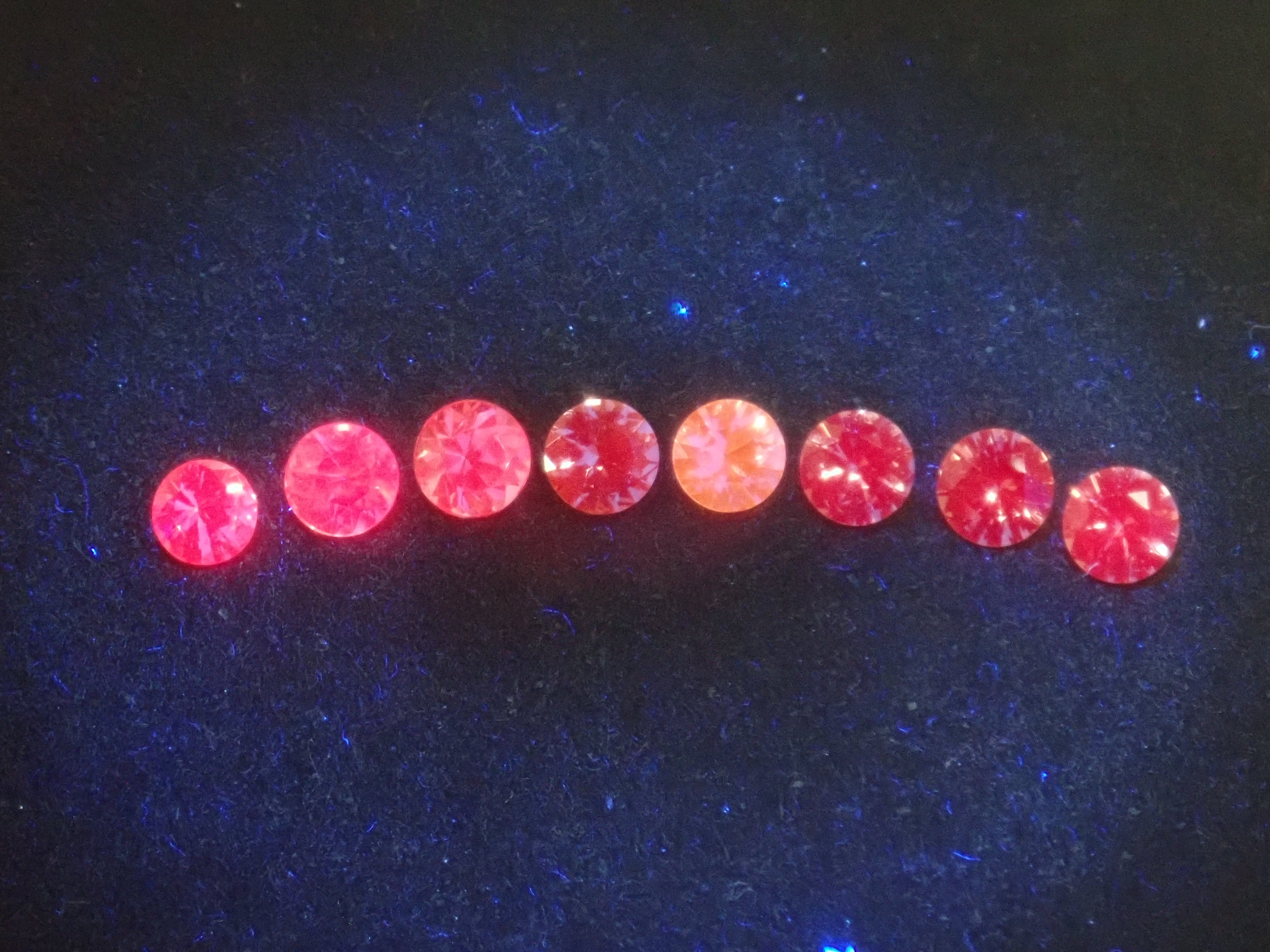 【3/6 22時販売】《限定9石》パパラチアサファイアガチャ(さらに、プリンセスカットのサファイア付き)《複数購入割引有》