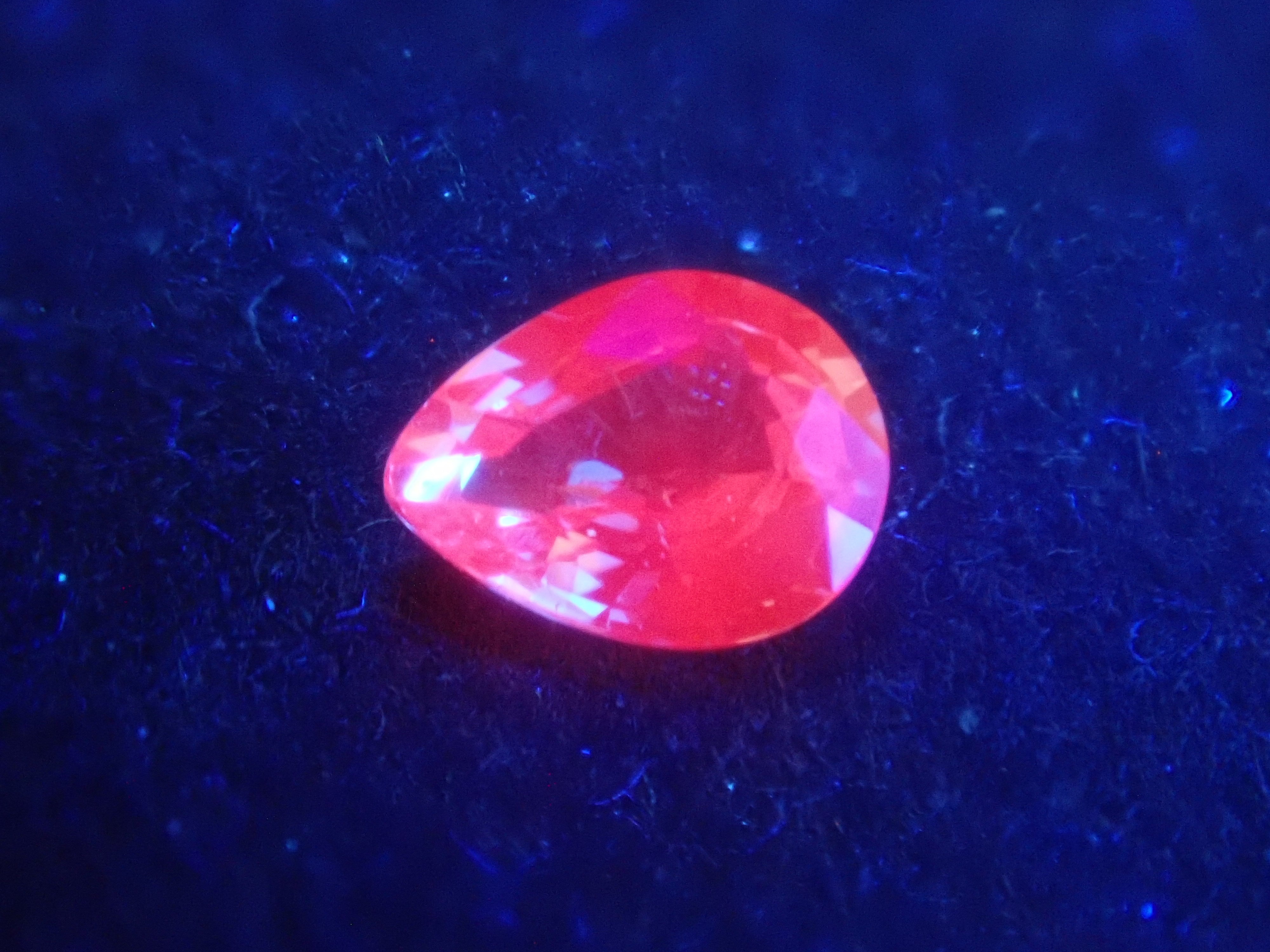 【3/6 22時販売】《限定9石》パパラチアサファイアガチャ(さらに、プリンセスカットのサファイア付き)《複数購入割引有》