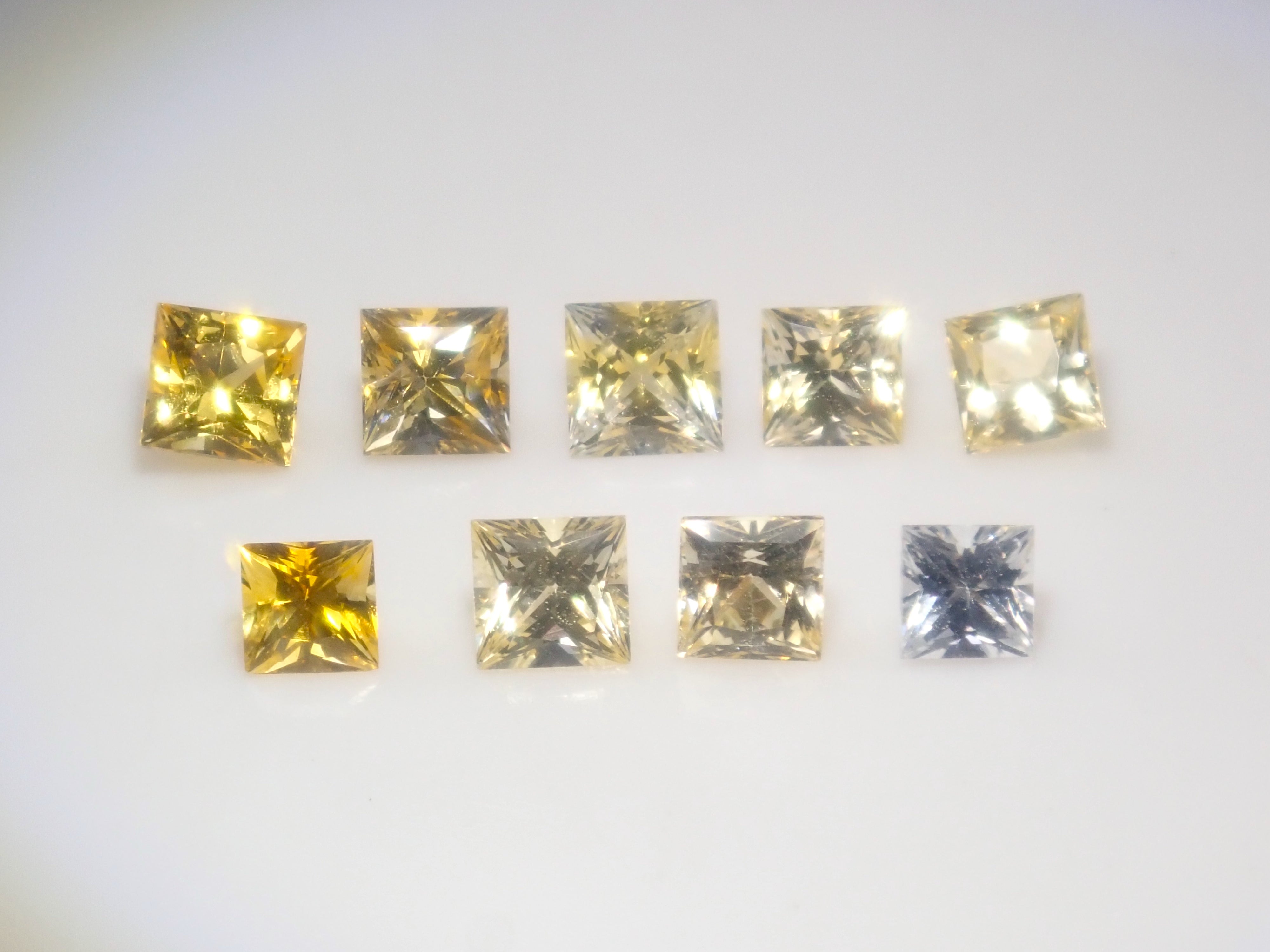 【3/6 22時販売】《限定9石》パパラチアサファイアガチャ(さらに、プリンセスカットのサファイア付き)《複数購入割引有》