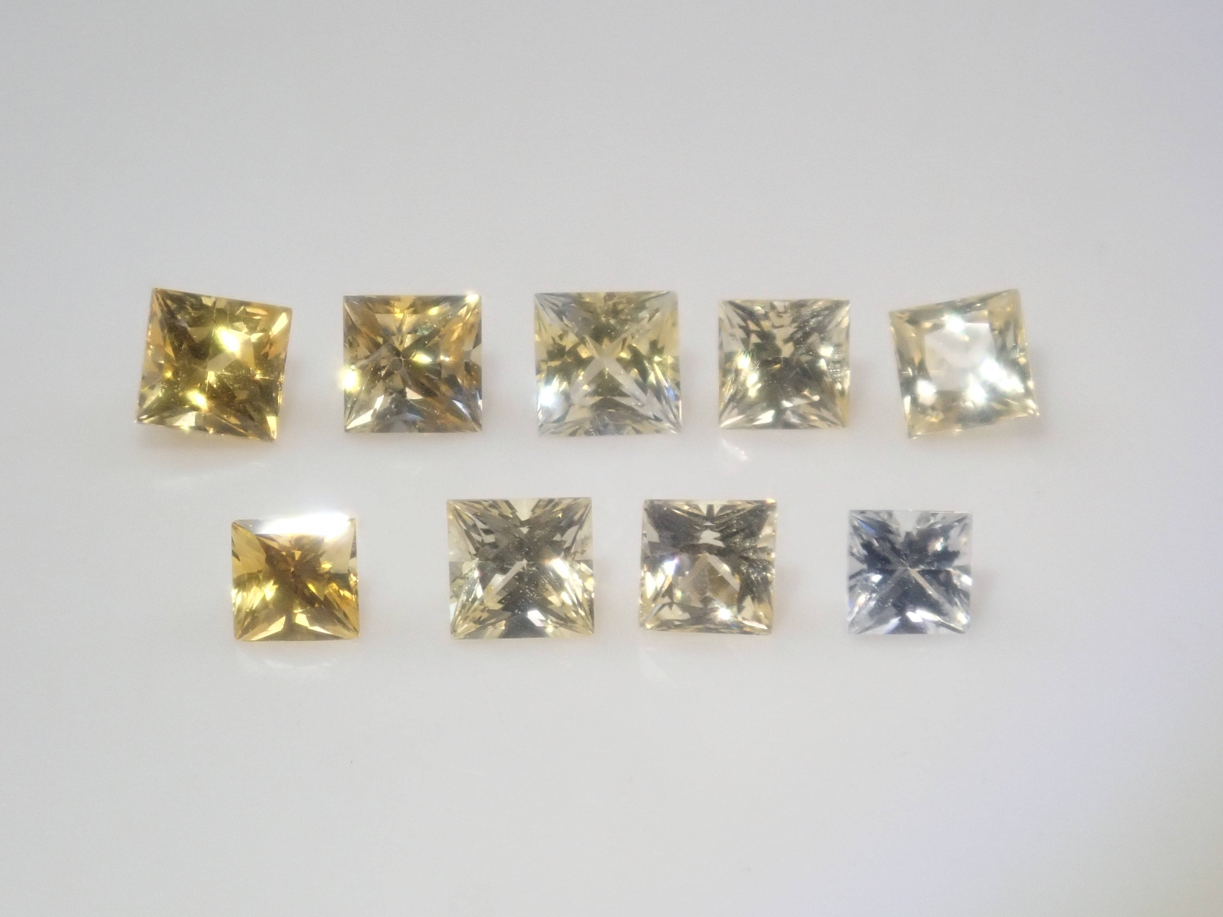 【3/6 22時販売】《限定9石》パパラチアサファイアガチャ(さらに、プリンセスカットのサファイア付き)《複数購入割引有》