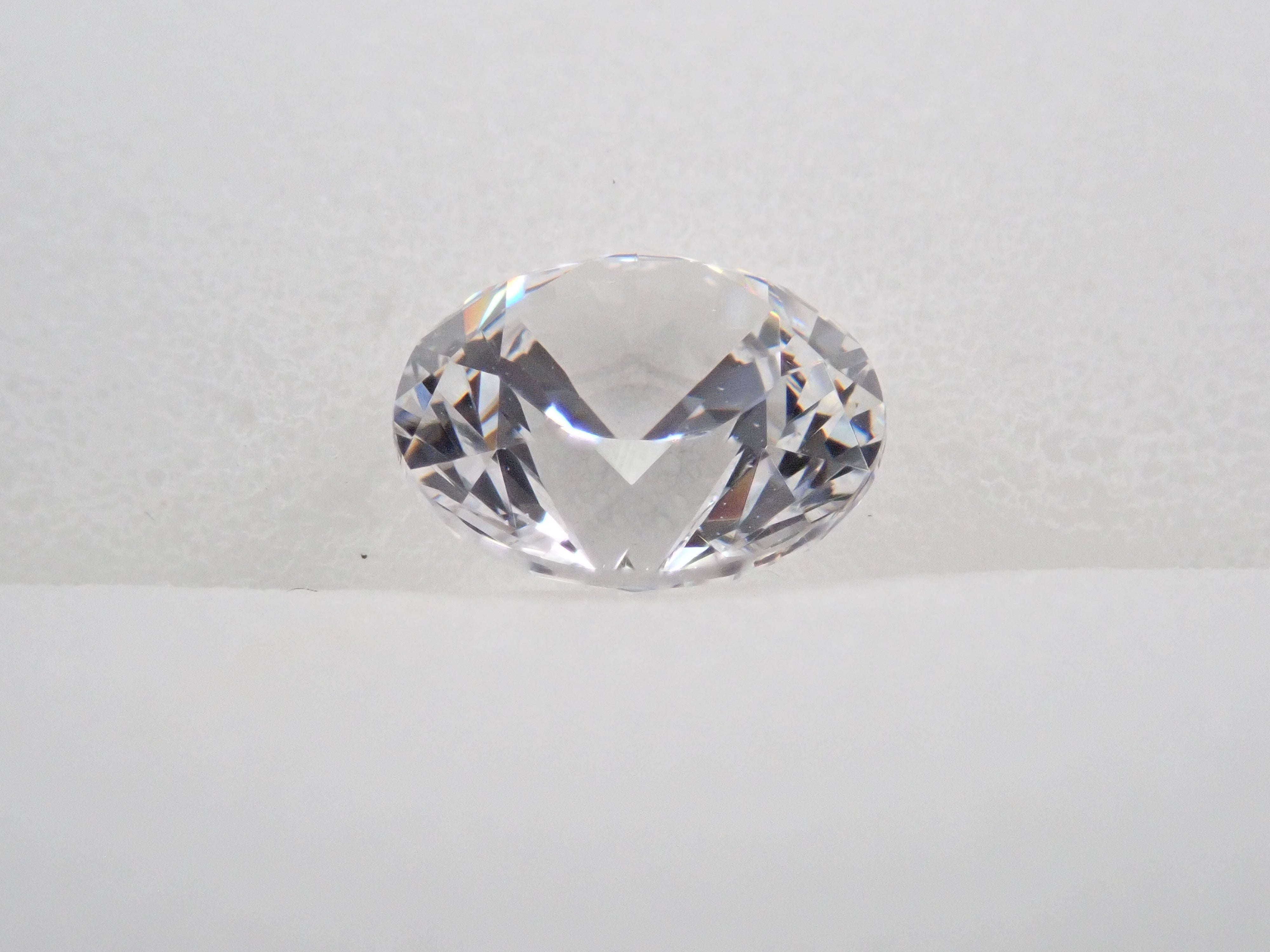 YAG(イットリウムアルミニウムガーネット) 1.927ctルース