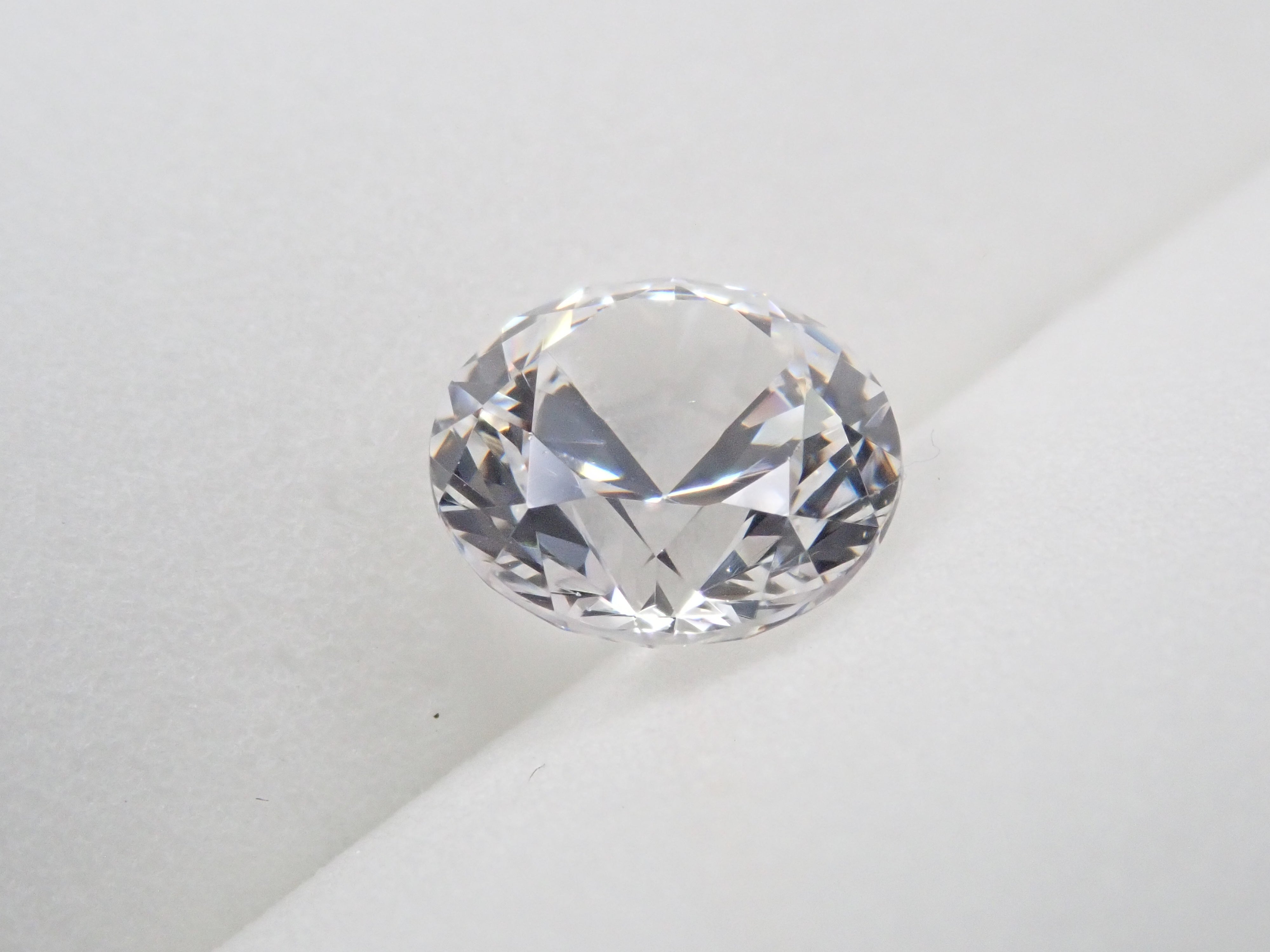 YAG(イットリウムアルミニウムガーネット) 1.927ctルース