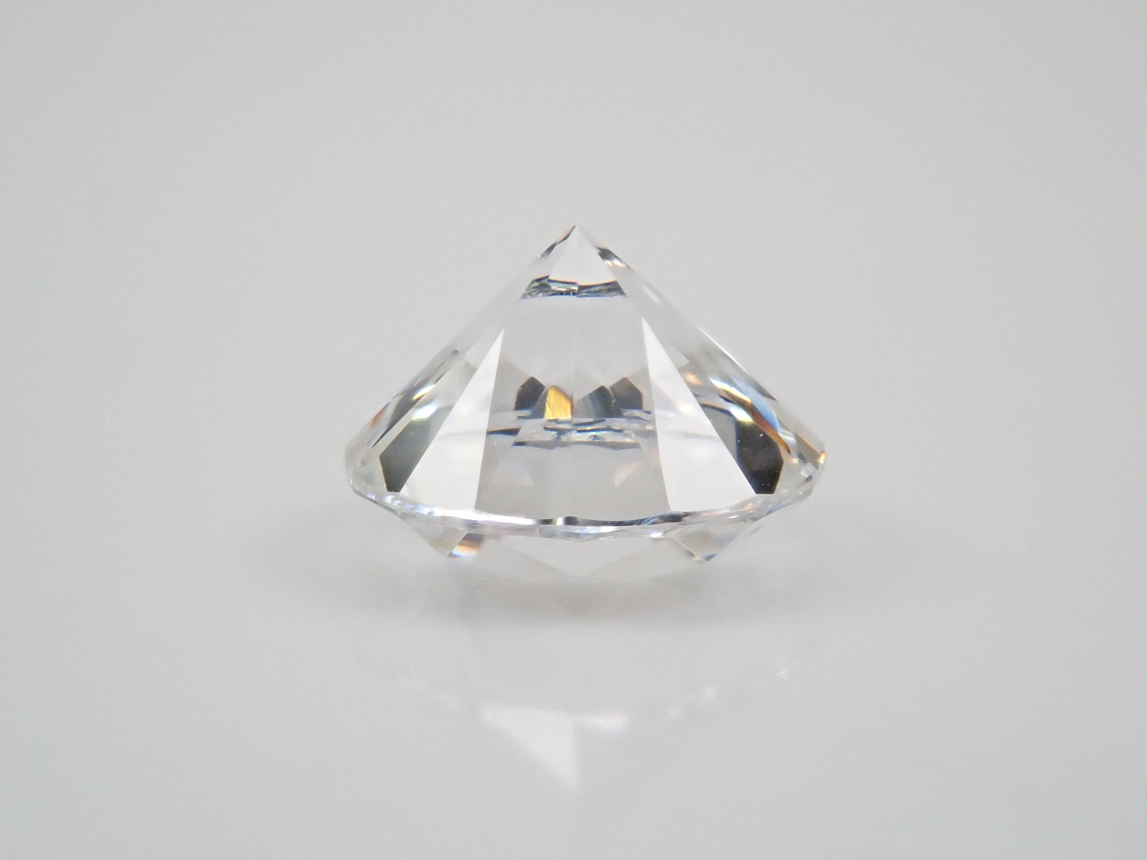 YAG(イットリウムアルミニウムガーネット) 1.927ctルース