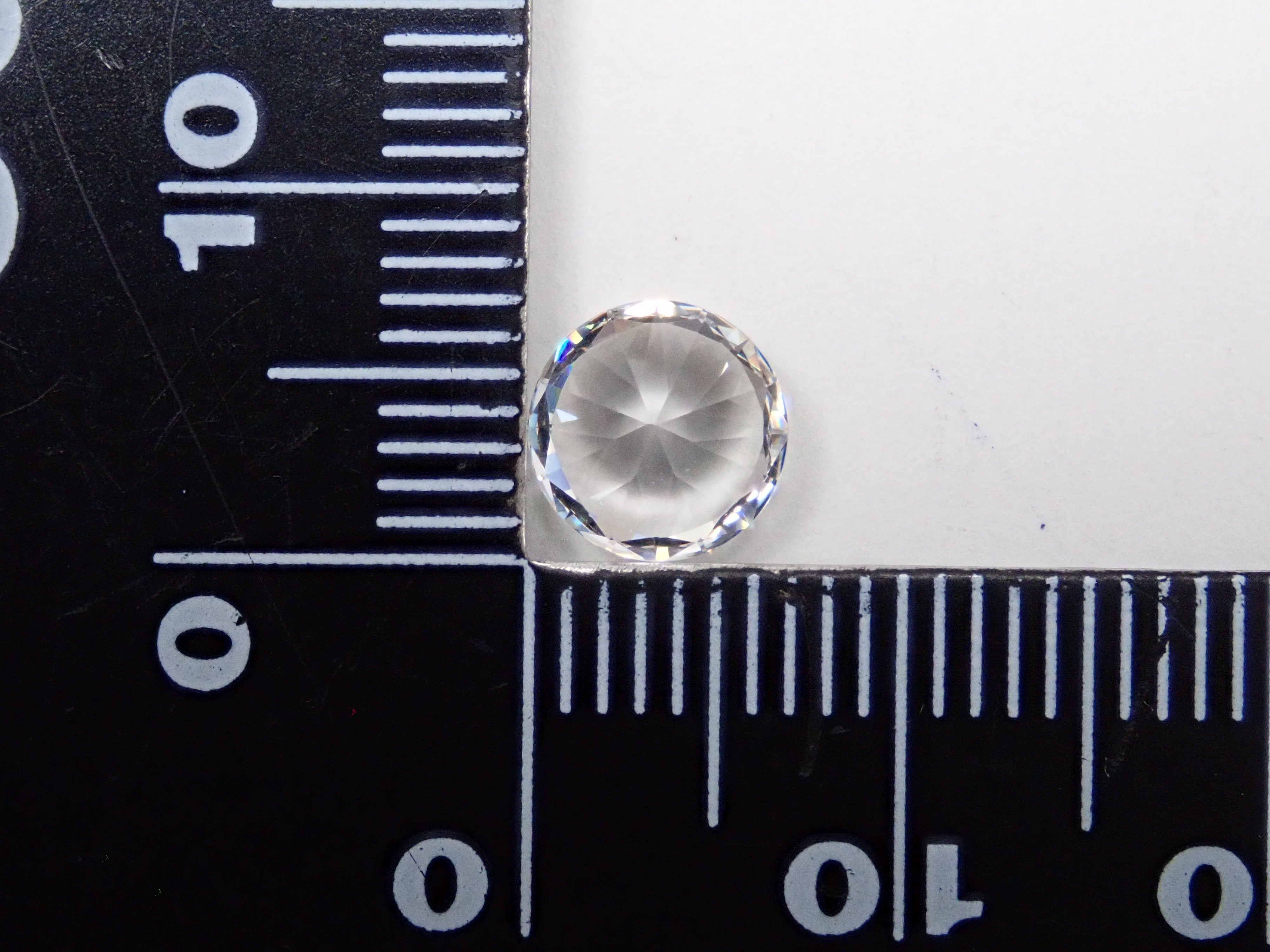 YAG(イットリウムアルミニウムガーネット) 1.927ctルース