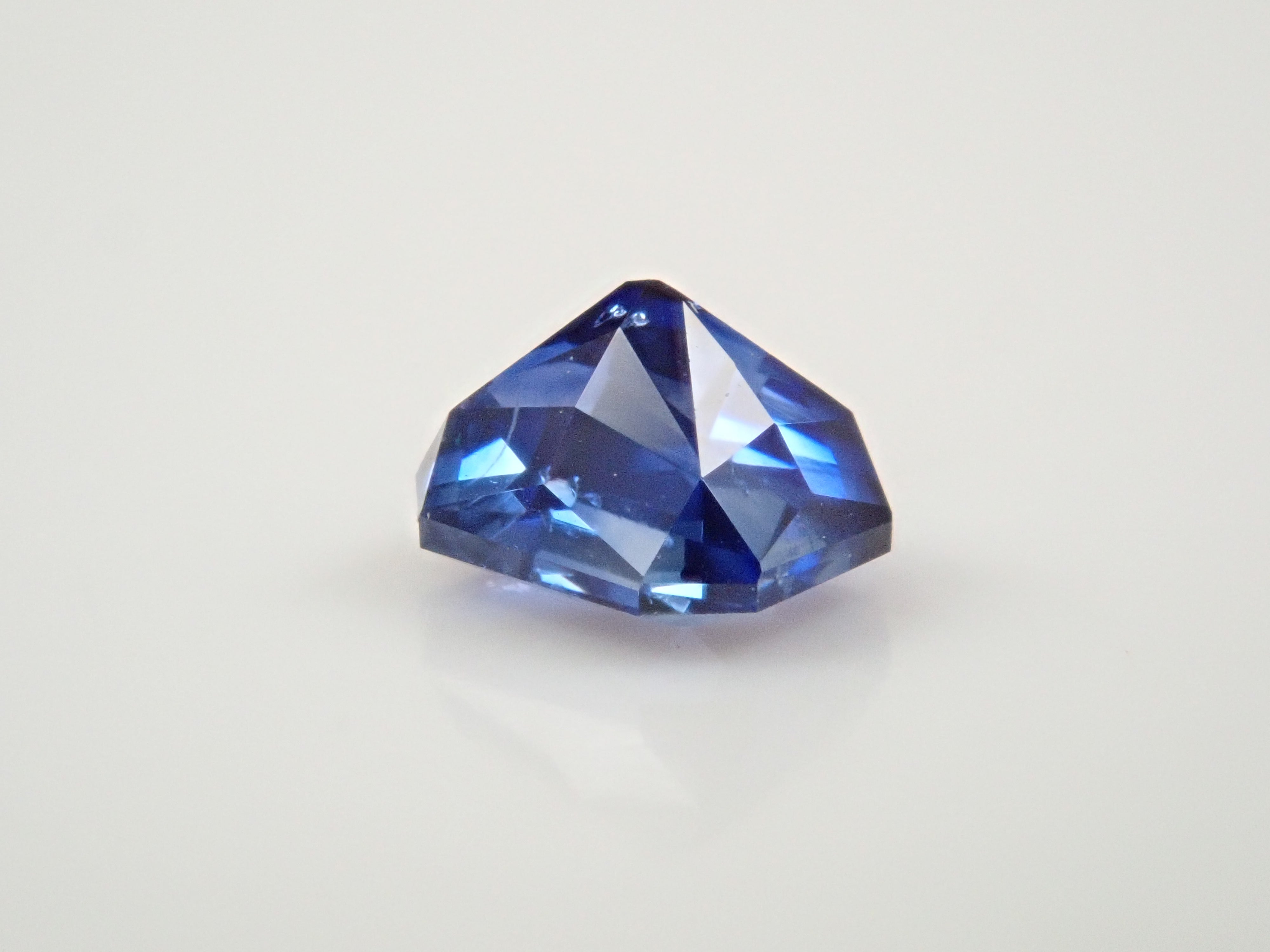 【12561936掲載】ブルーサファイア 0.347ctルース