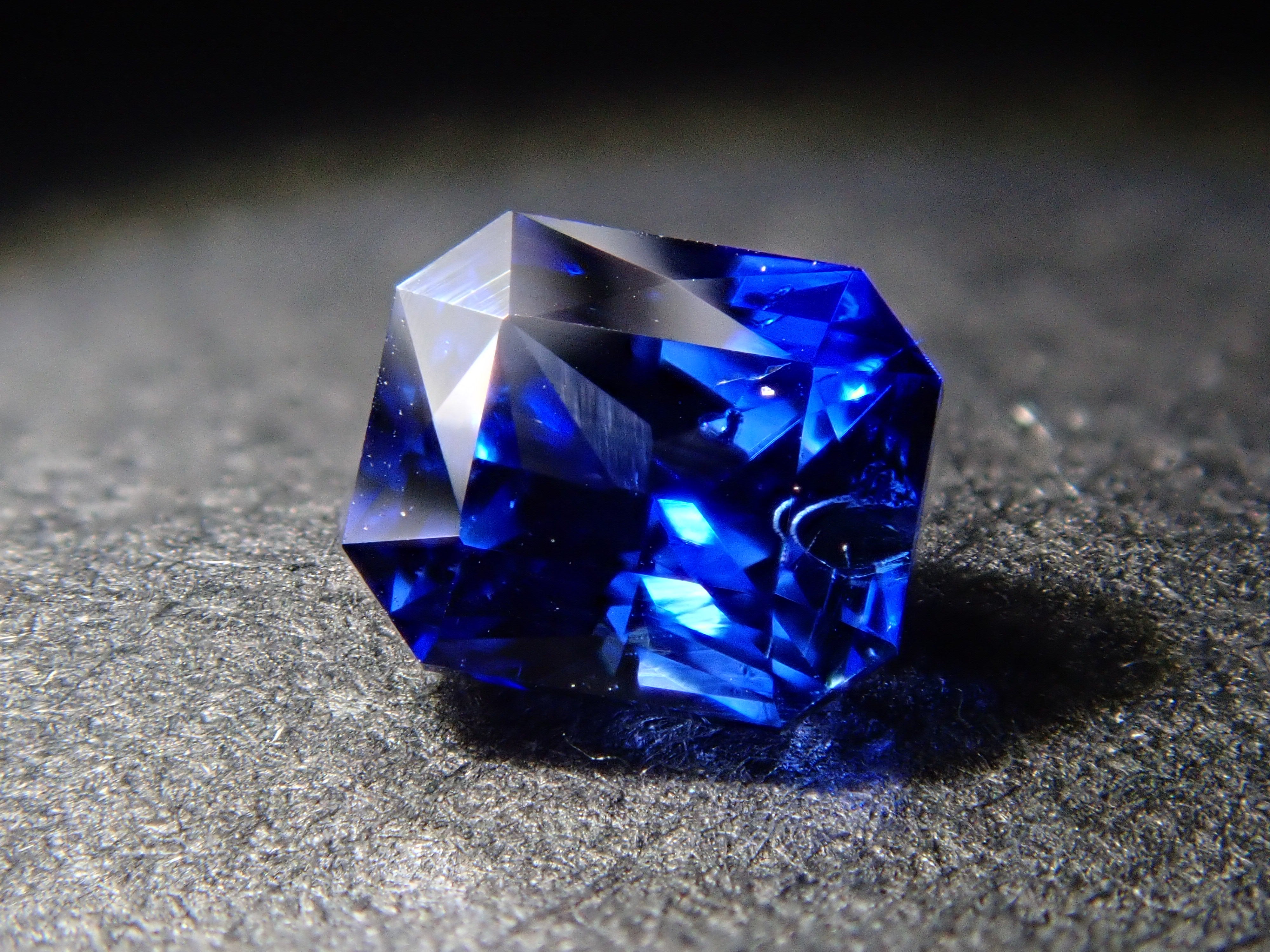 【12561936掲載】ブルーサファイア 0.347ctルース