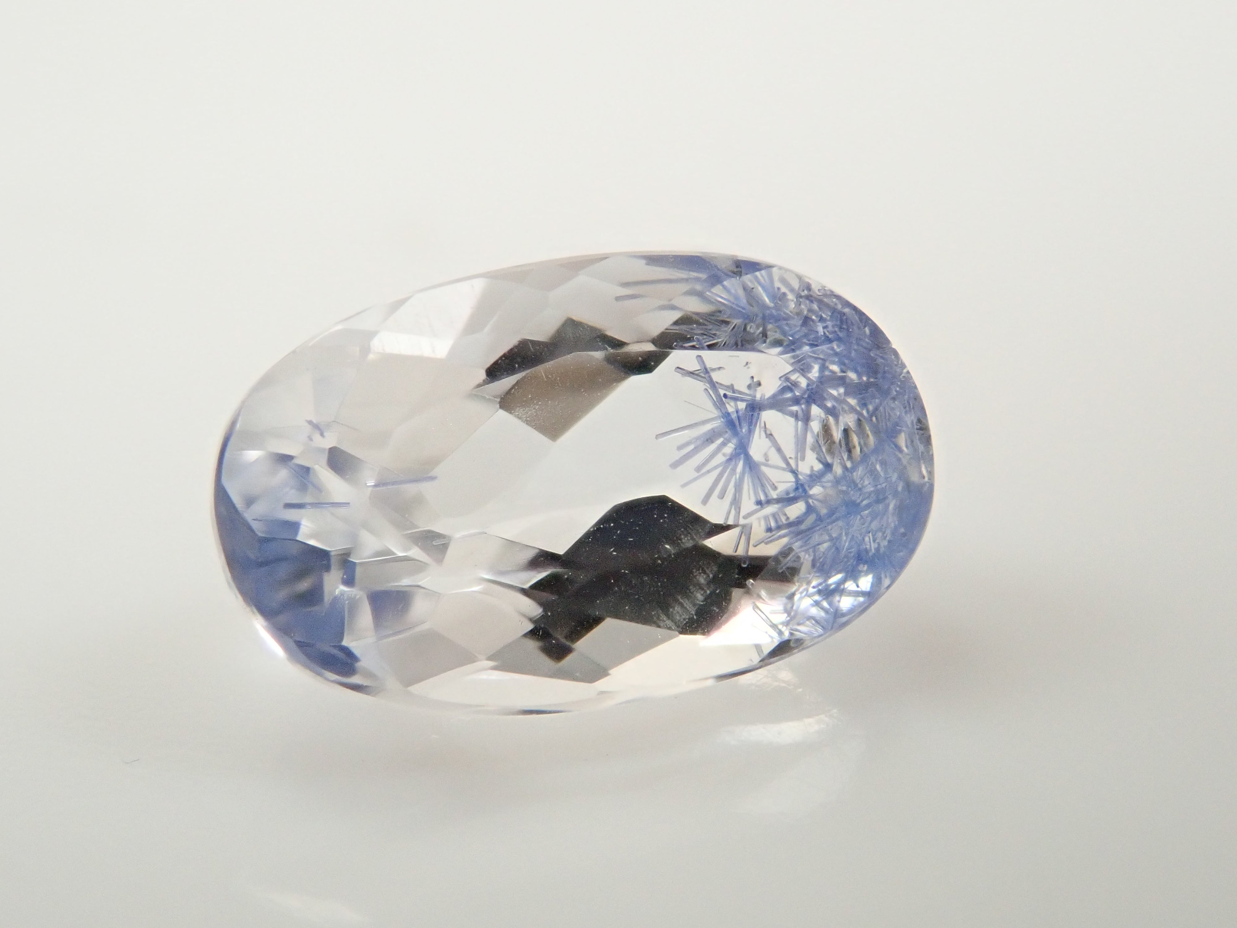 【12562083掲載】ブラジル産デュモルチェライトインクォーツ 1.060ctルース