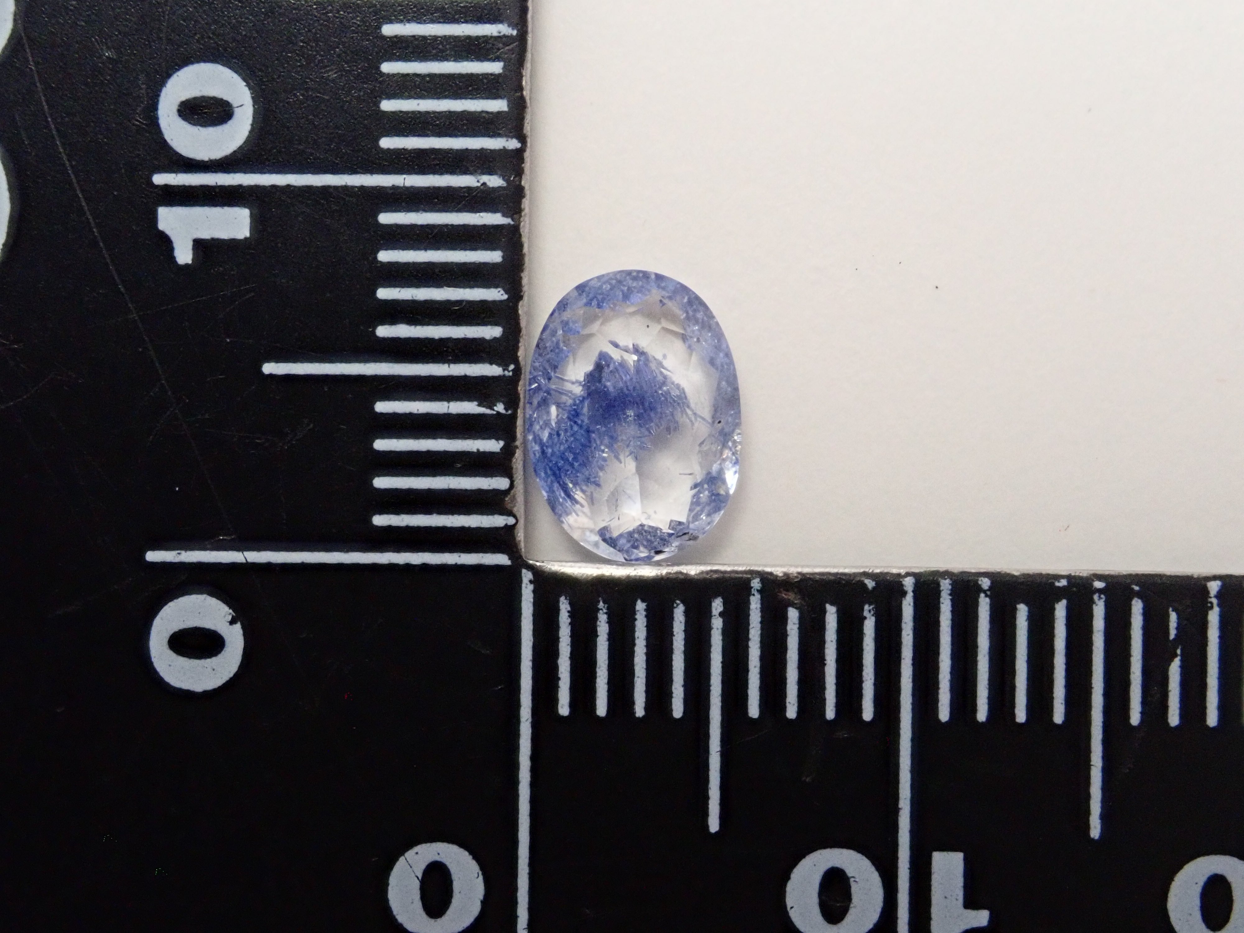 【12562087掲載】ブラジル産デュモルチェライトインクォーツ 0.914ctルース