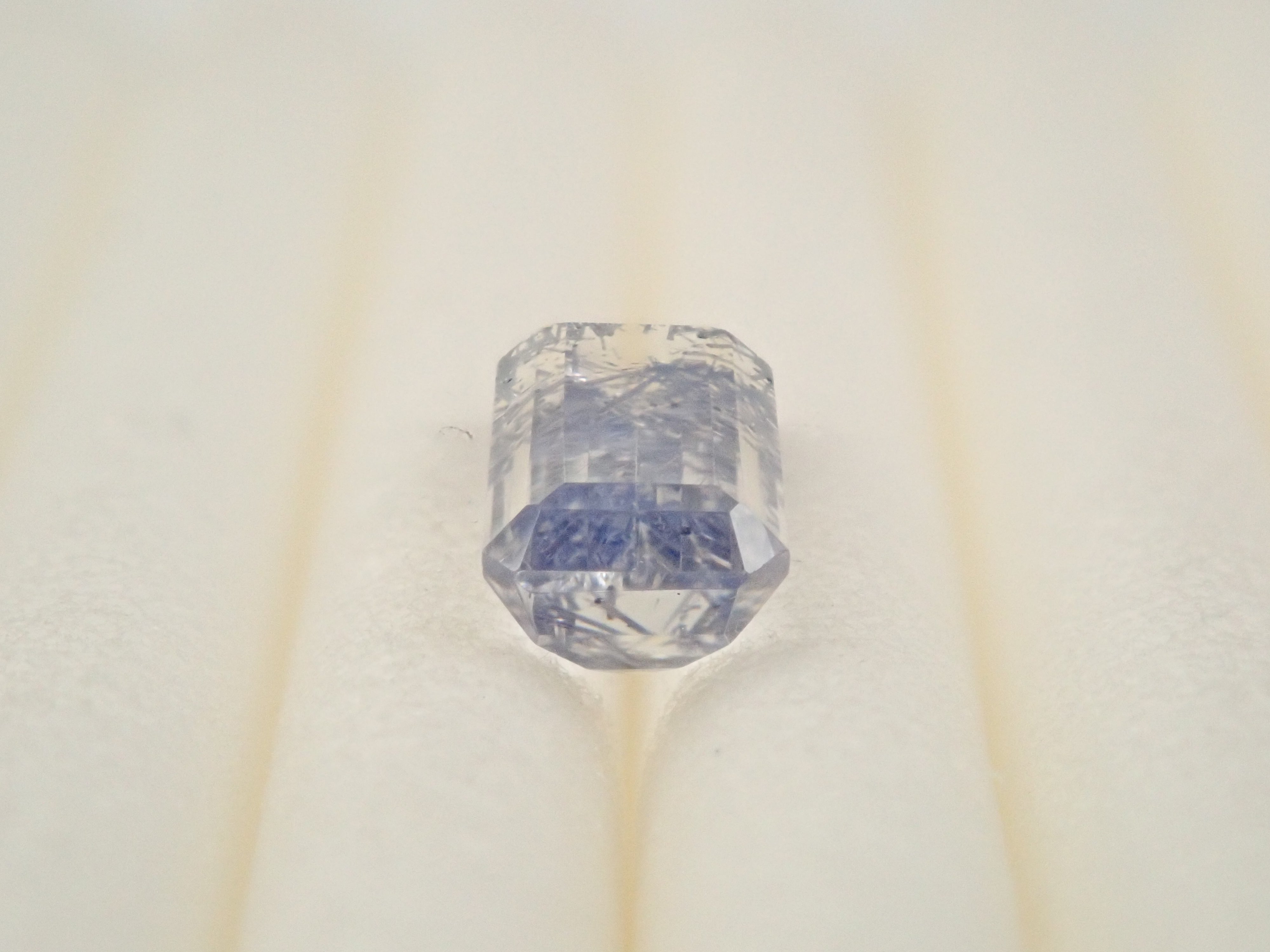 【12562098掲載】ブラジル産デュモルチェライトインクォーツ 0.531ctルース