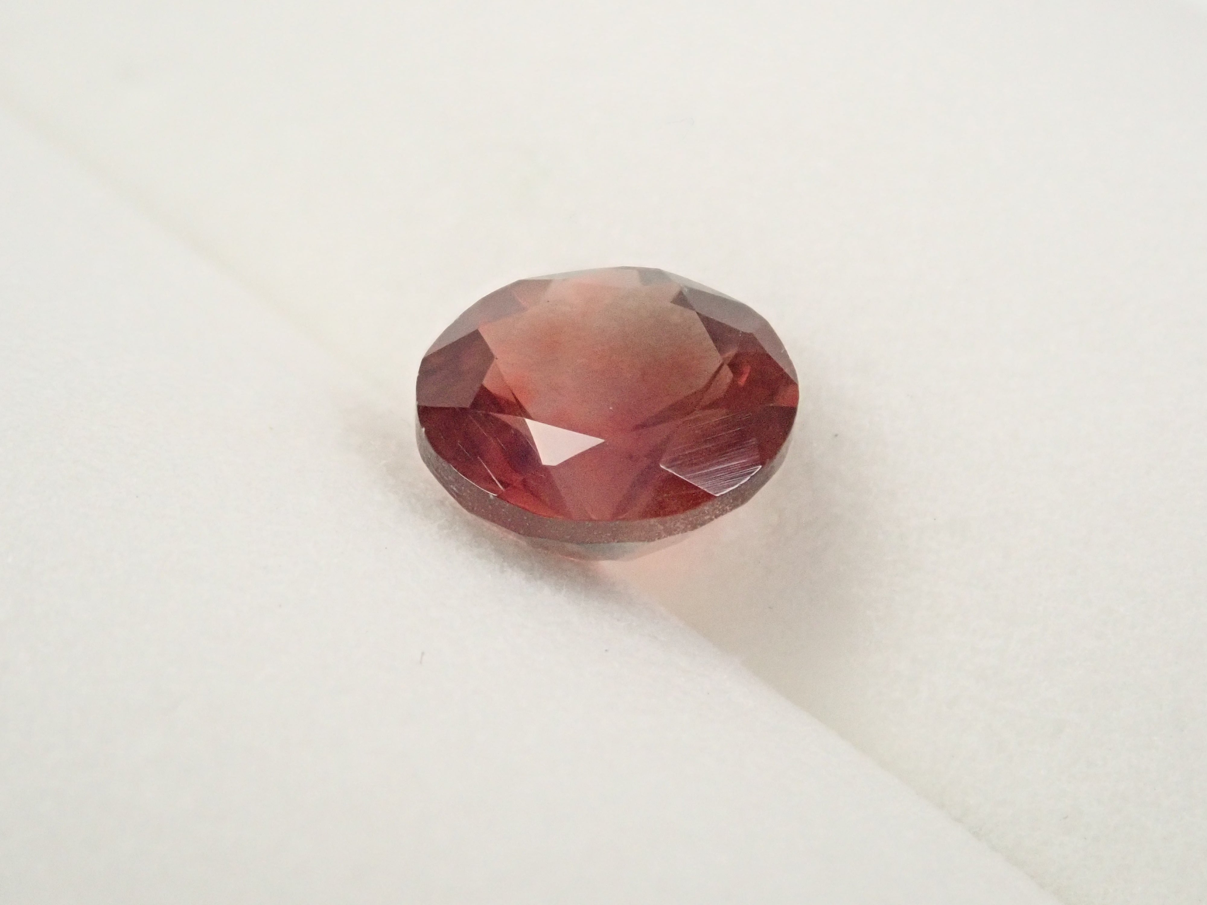 【12562075掲載】アメリカ産オレゴンサンストーン 1.366ctルース