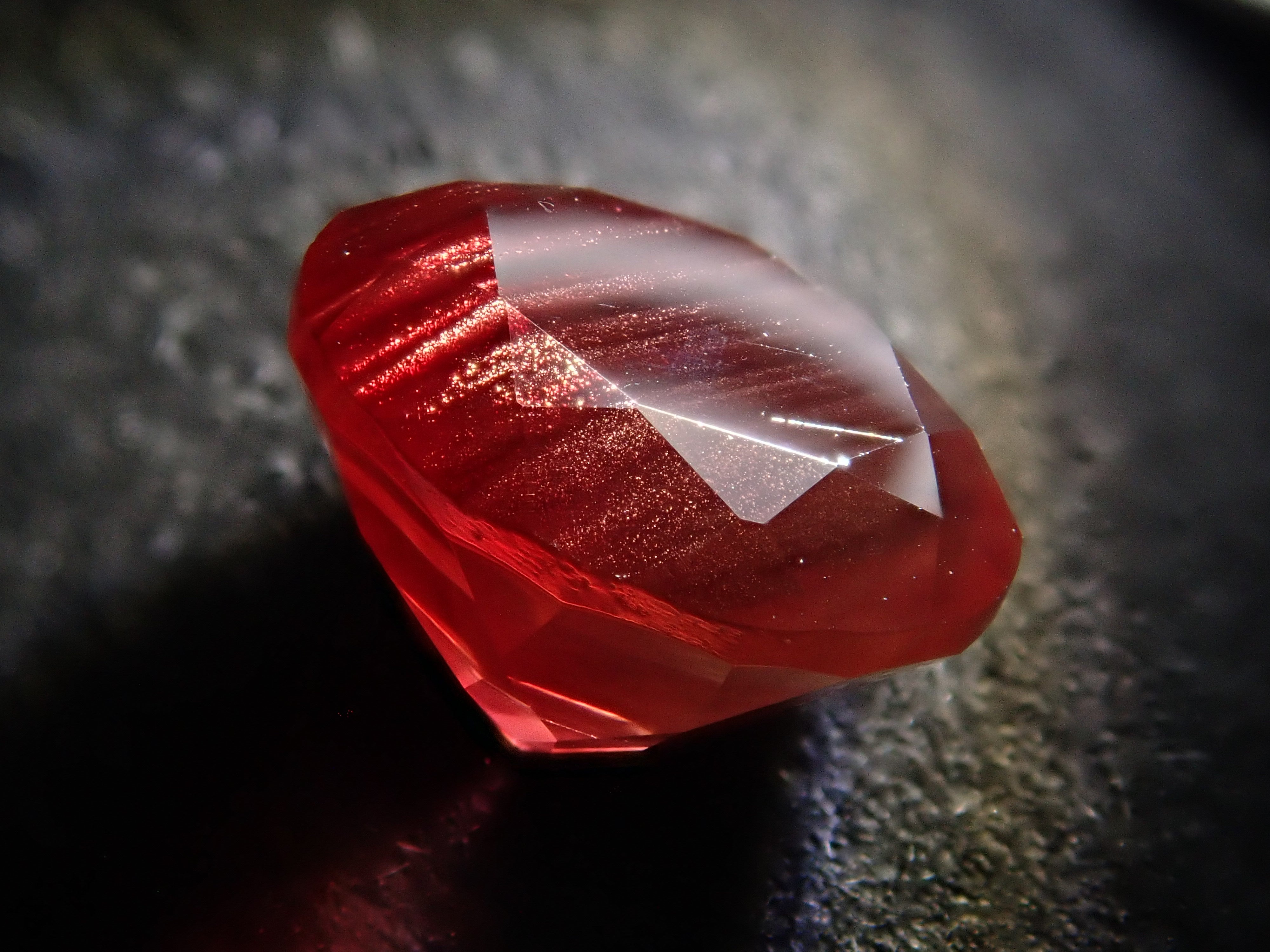 【12562076掲載】アメリカ産オレゴンサンストーン 1.334ctルース