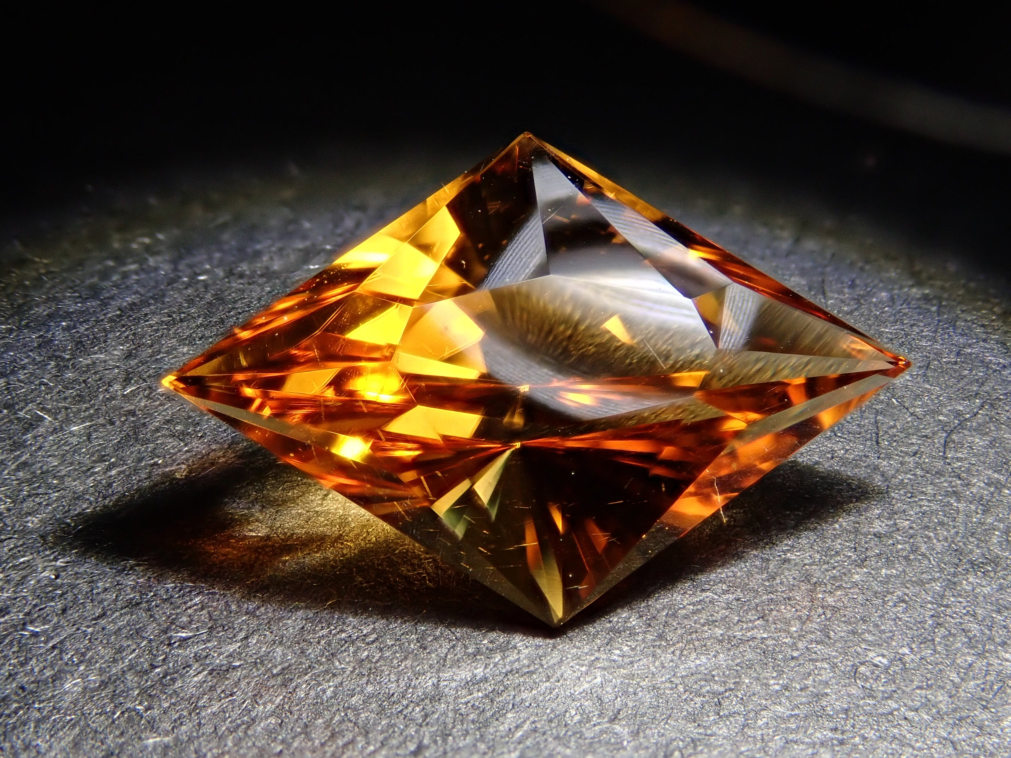 【12562100掲載】ブラジル産シトリン 1.852ctルース