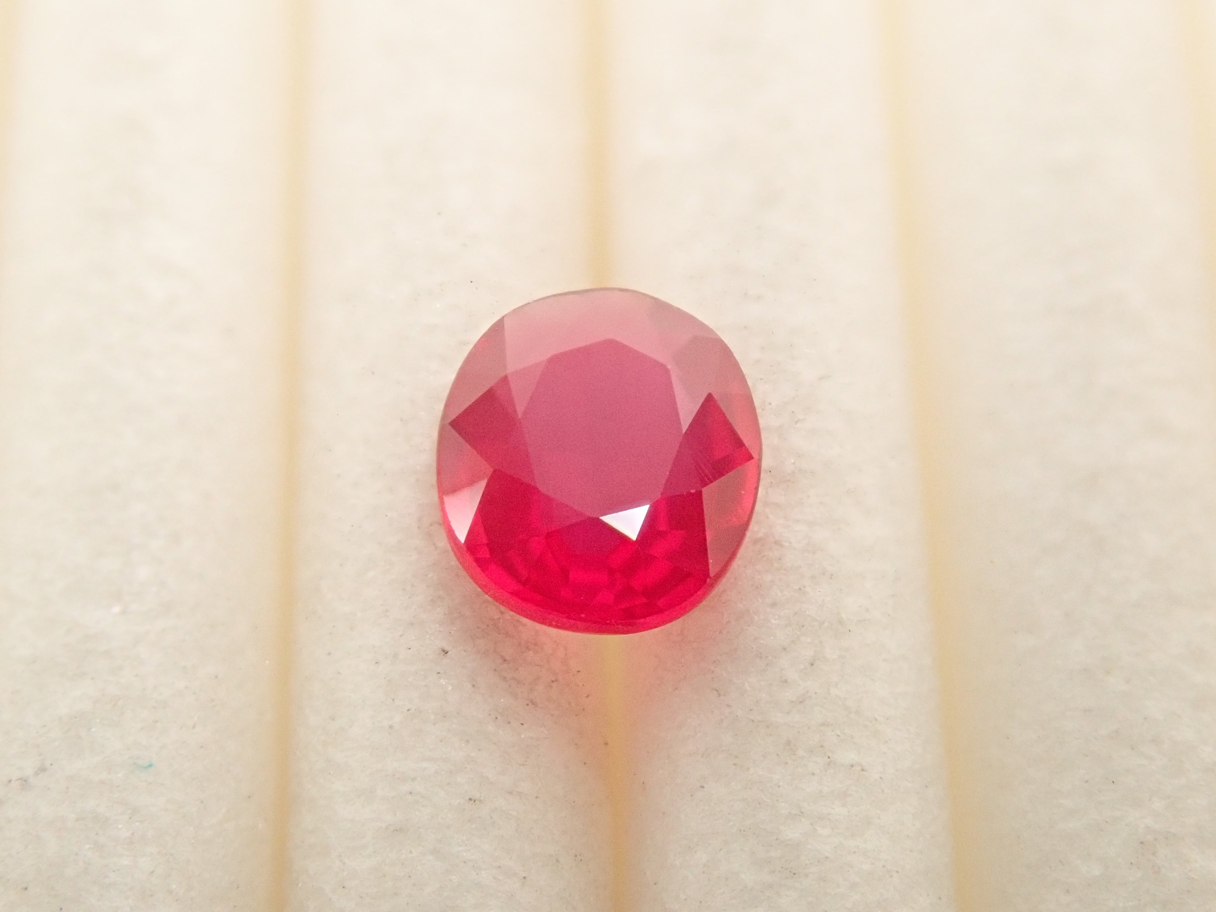 非加熱ピジョンブラッドルビー 0.380ctルース