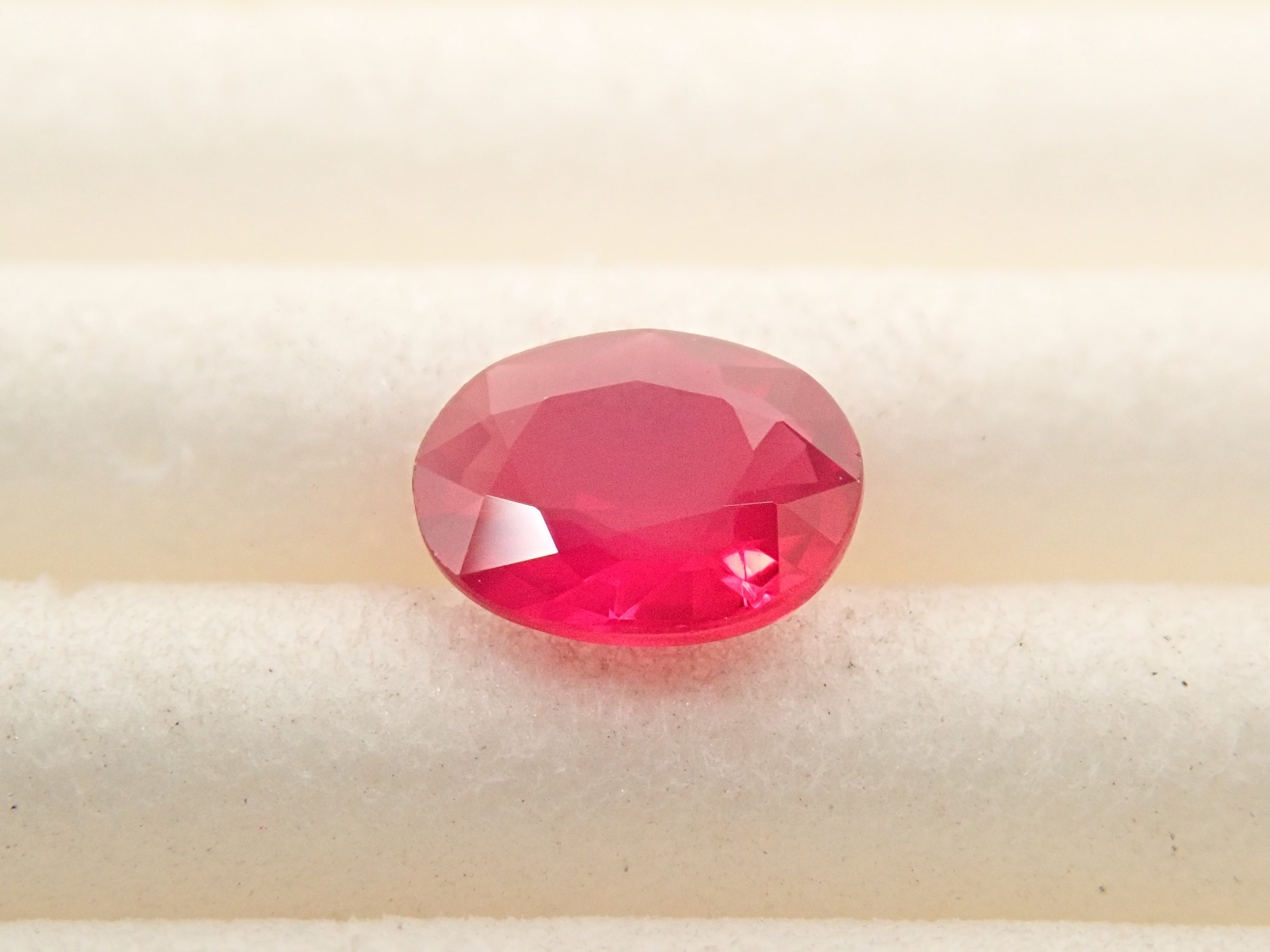 非加熱ピジョンブラッドルビー 0.380ctルース