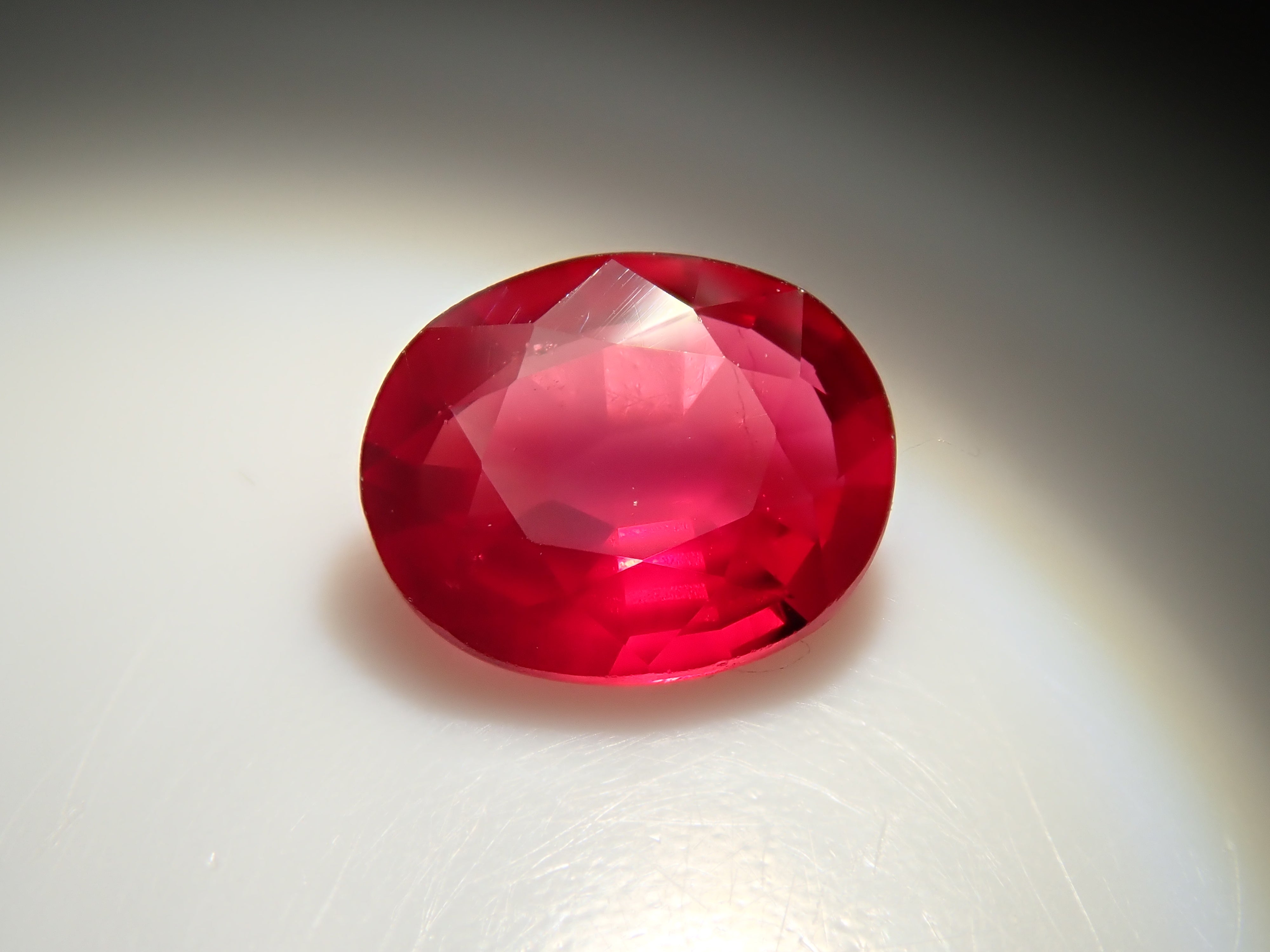 非加熱ピジョンブラッドルビー 0.380ctルース