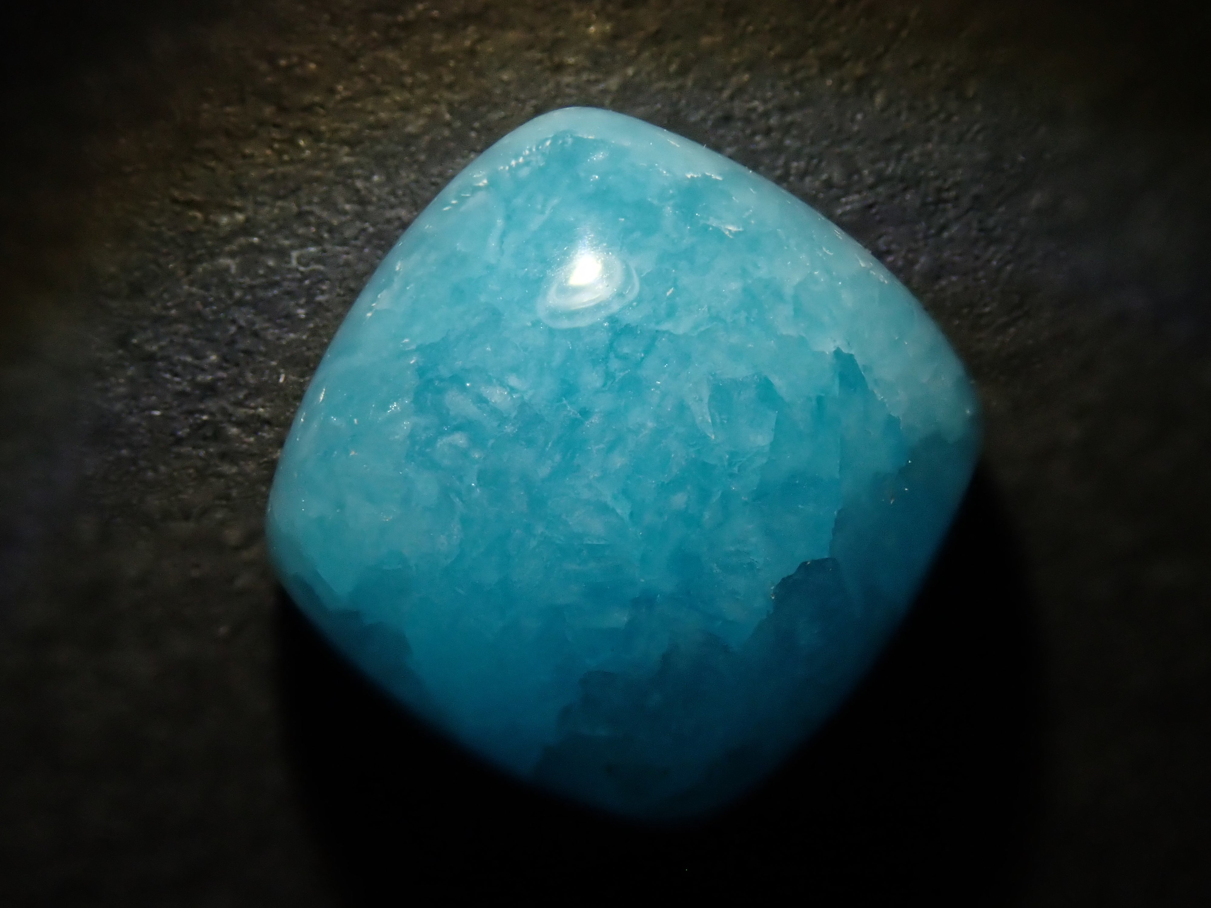 【12562031掲載】コンゴ産ヘミモルファイト 6.928ctルース