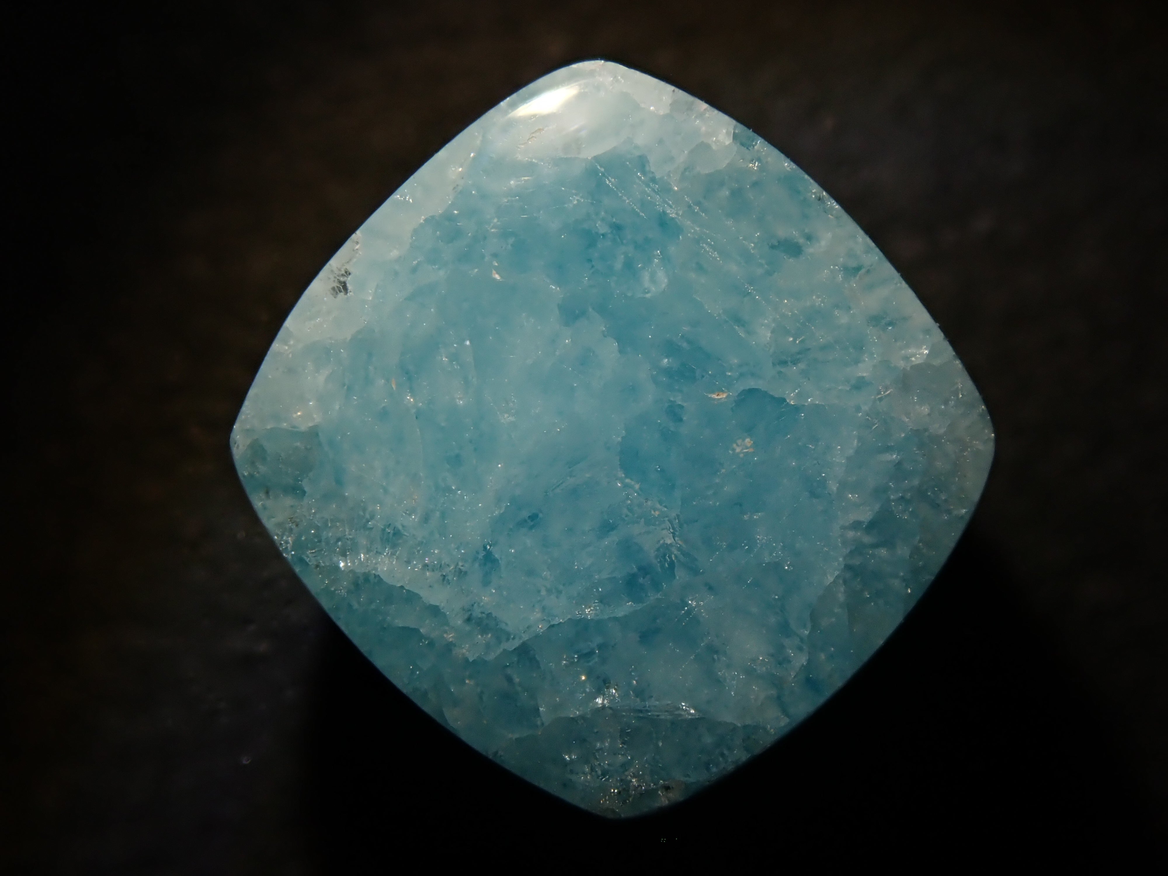 【12562031掲載】コンゴ産ヘミモルファイト 6.928ctルース