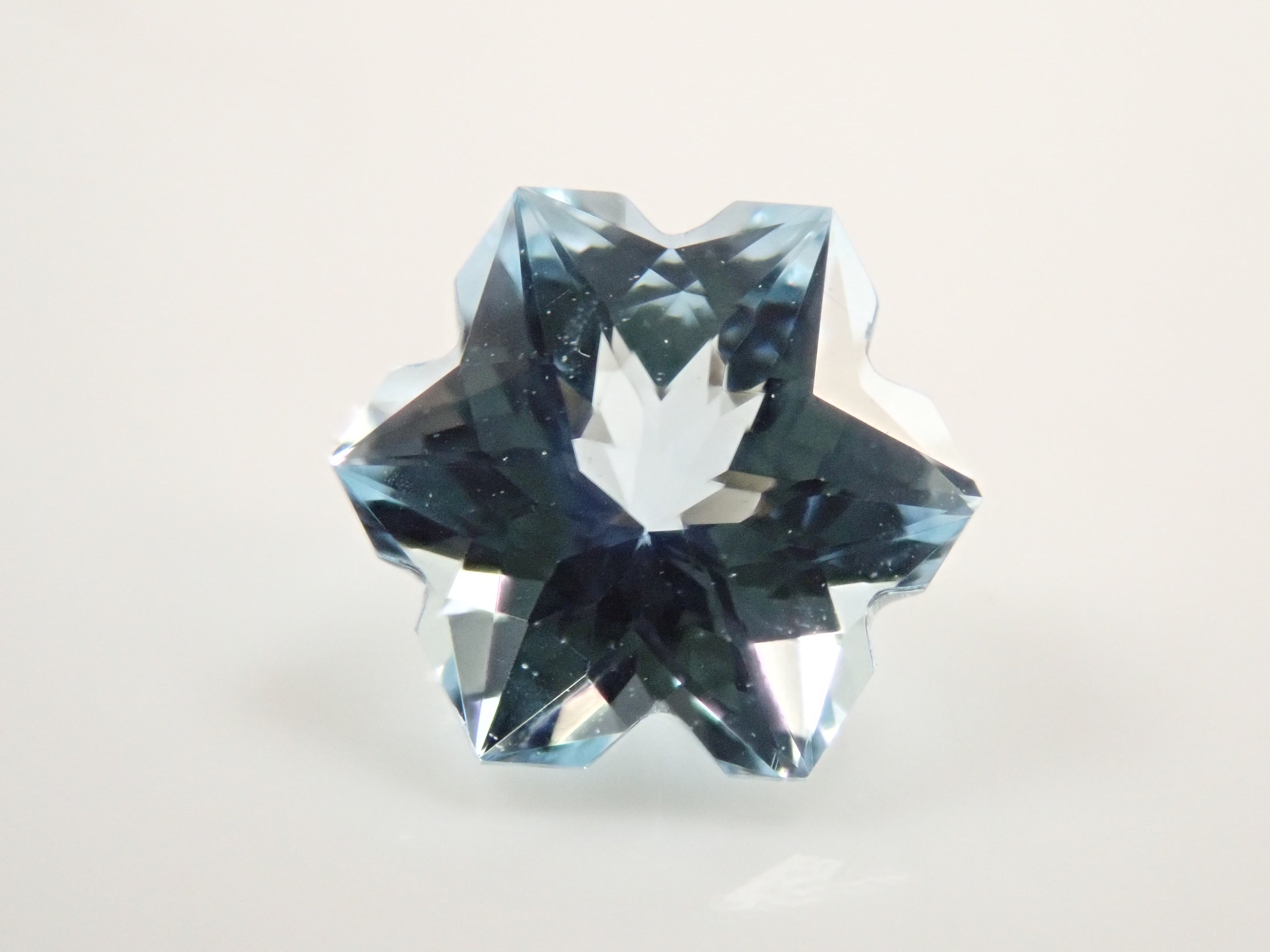 【12562066掲載】ブラジル産スカイブルートパーズ 0.834ctルース