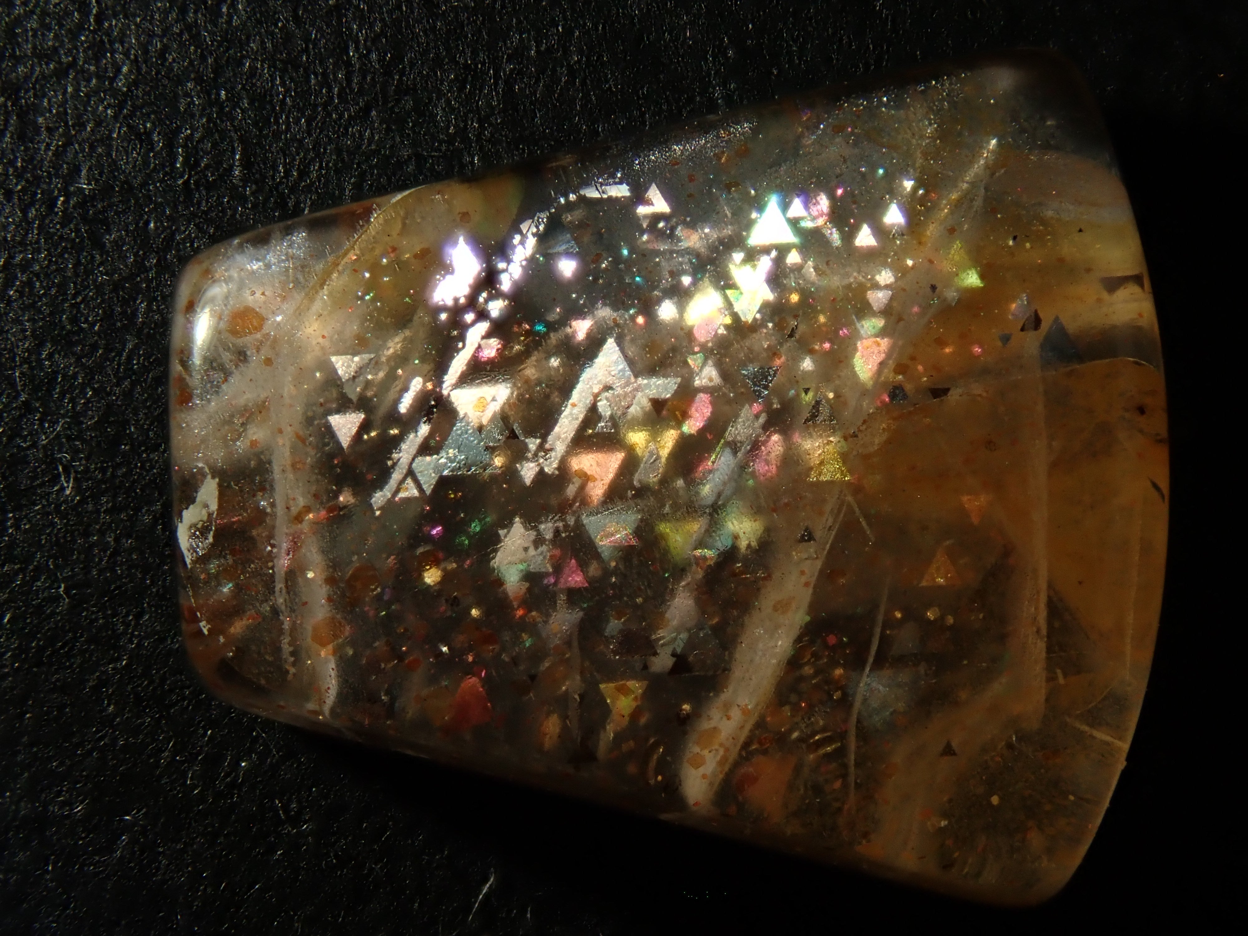 【12562046掲載】オーストラリア産レインボーラティスサンストーン 3.327ctルース