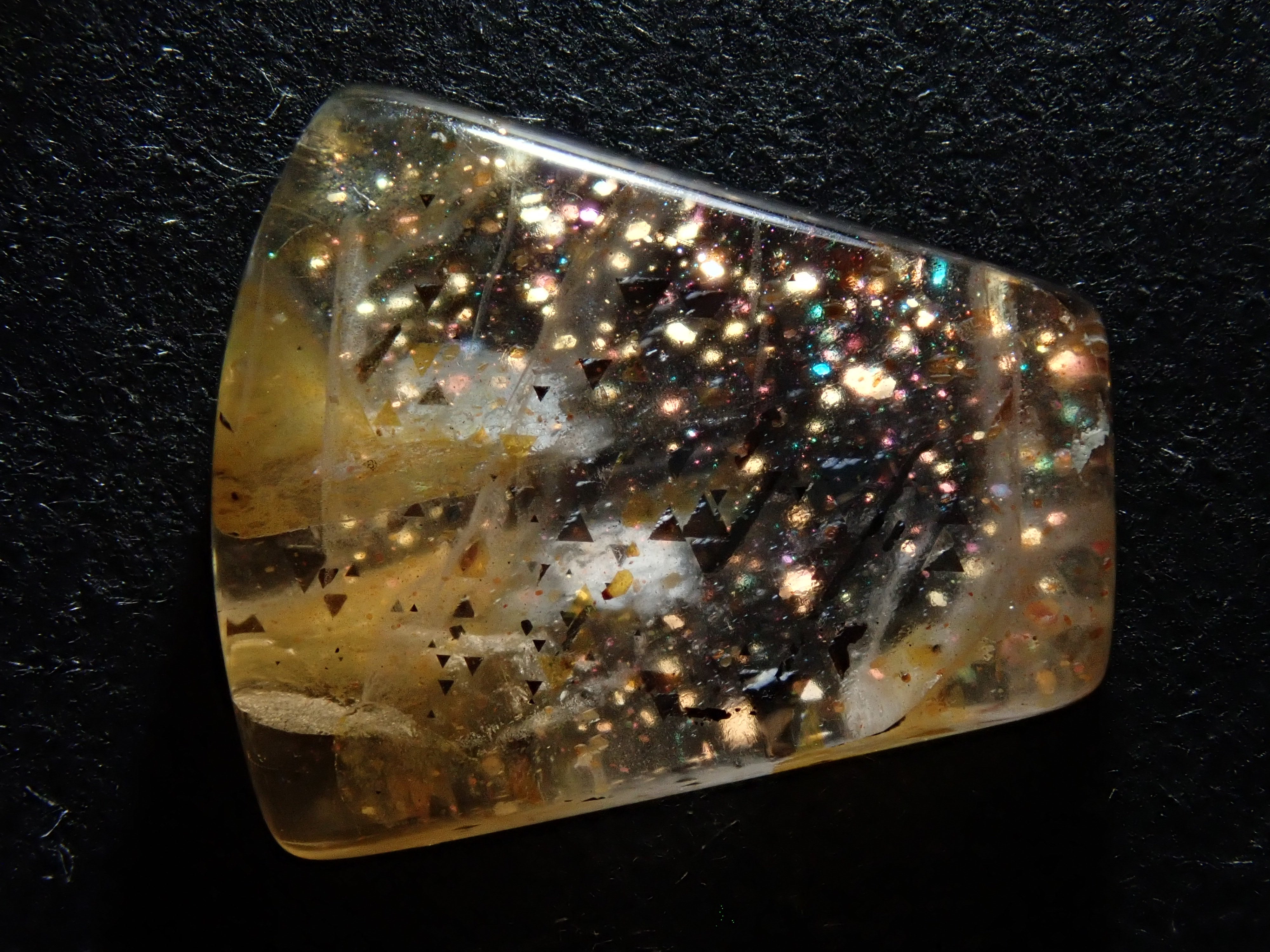 【12562046掲載】オーストラリア産レインボーラティスサンストーン 3.327ctルース