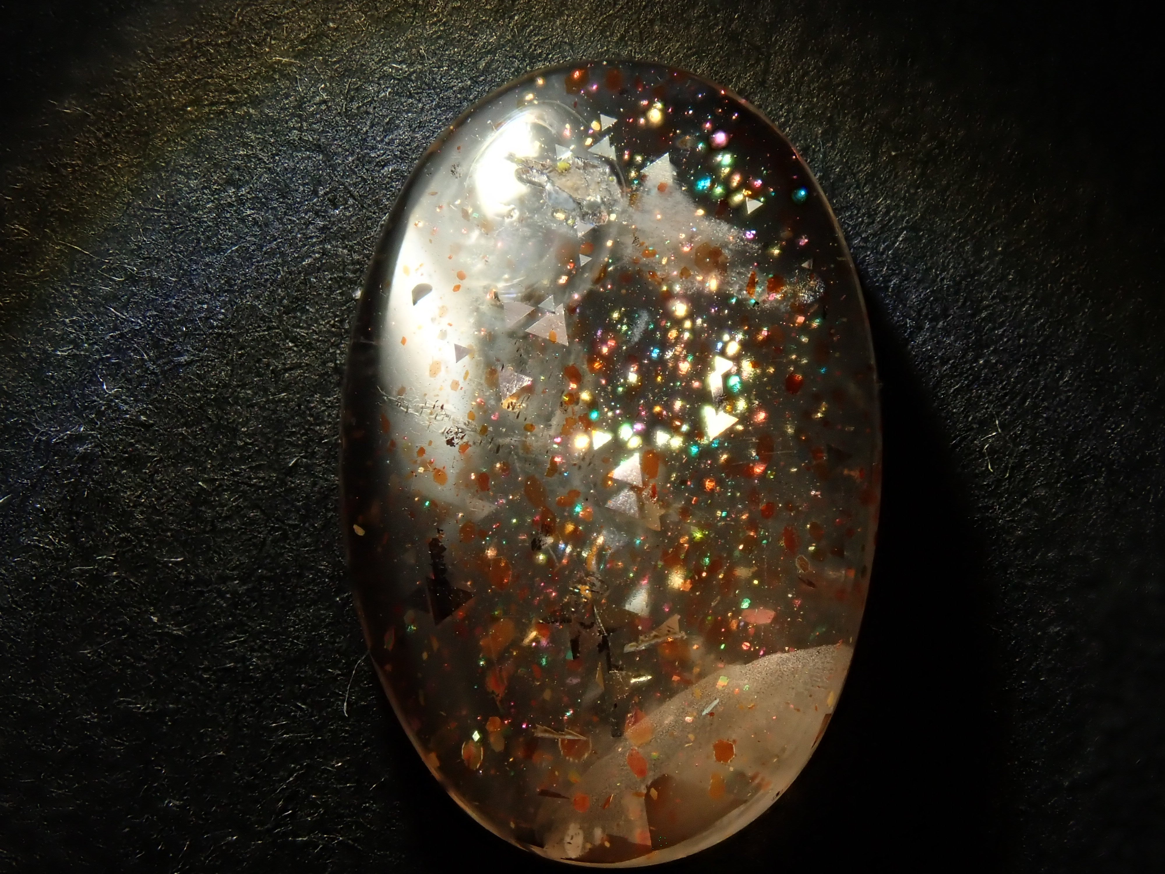 【12562047掲載】オーストラリア産レインボーラティスサンストーン 3.504ctルース